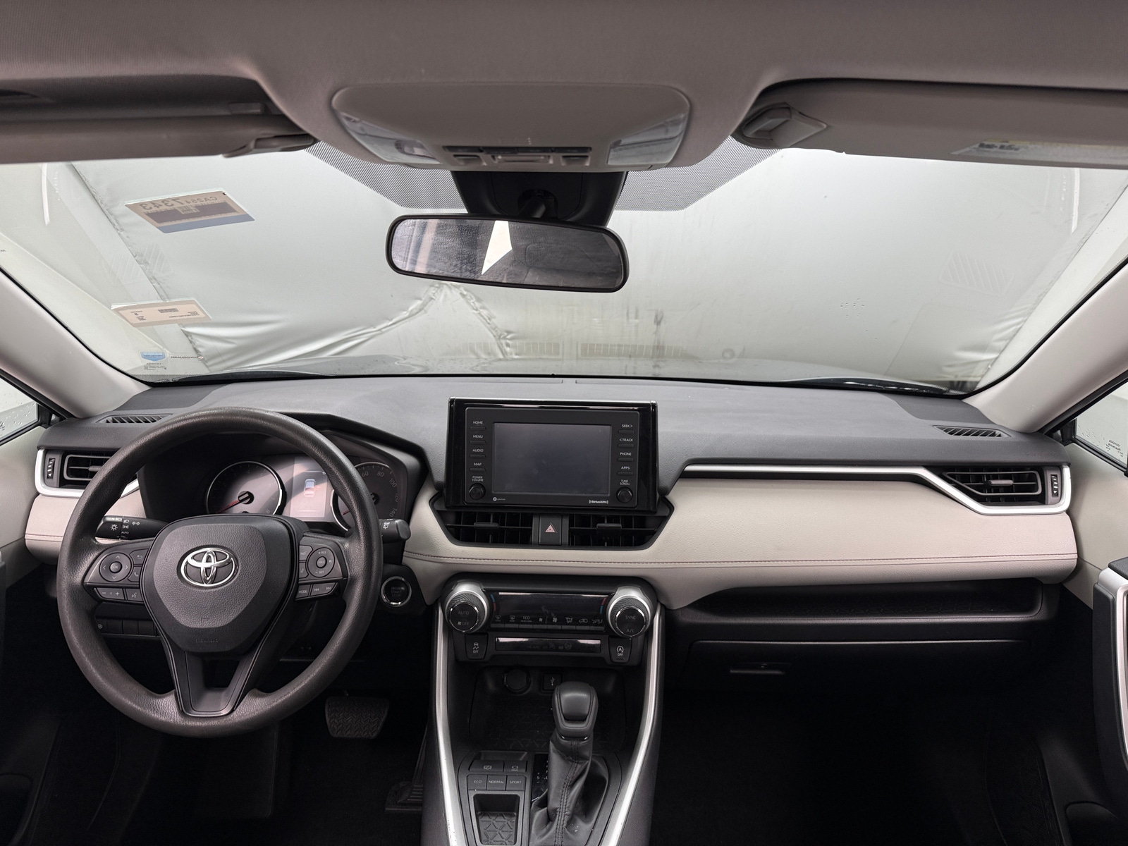 Thumbnail: 2022 Toyota RAV4 - 3