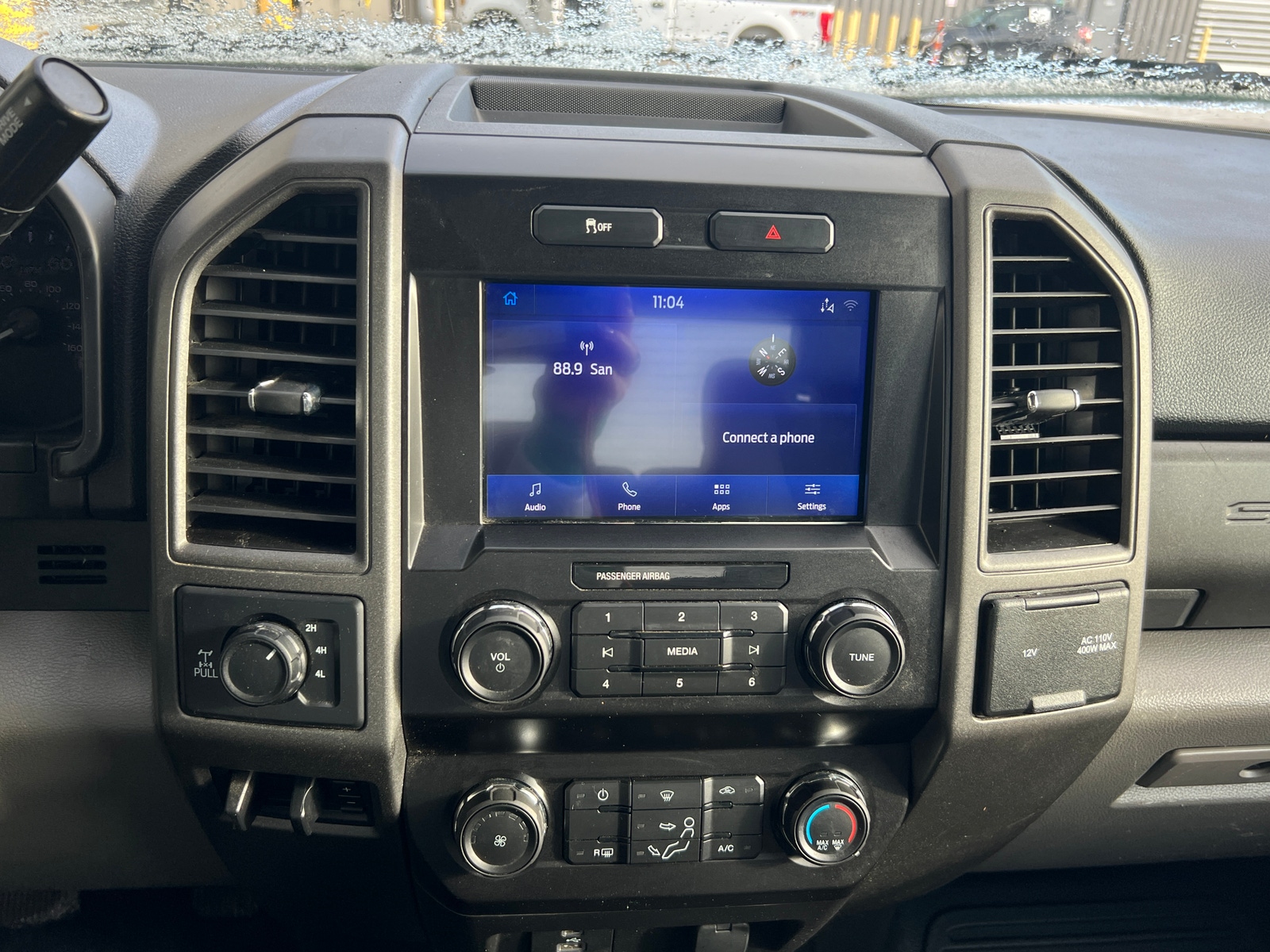 Thumbnail: 2020 Ford Econoline - 4