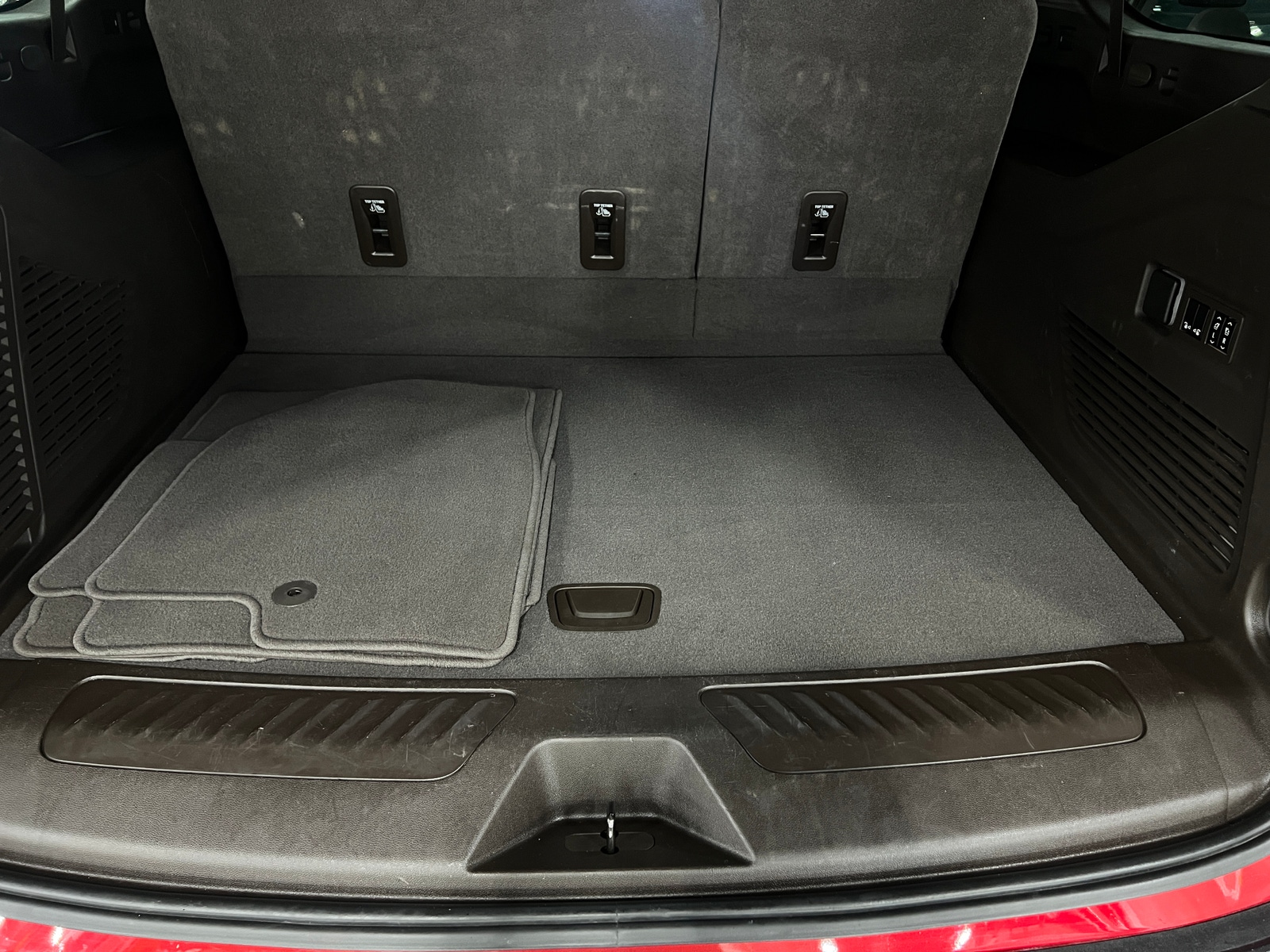 Thumbnail: 2022 GMC Yukon XL - 6