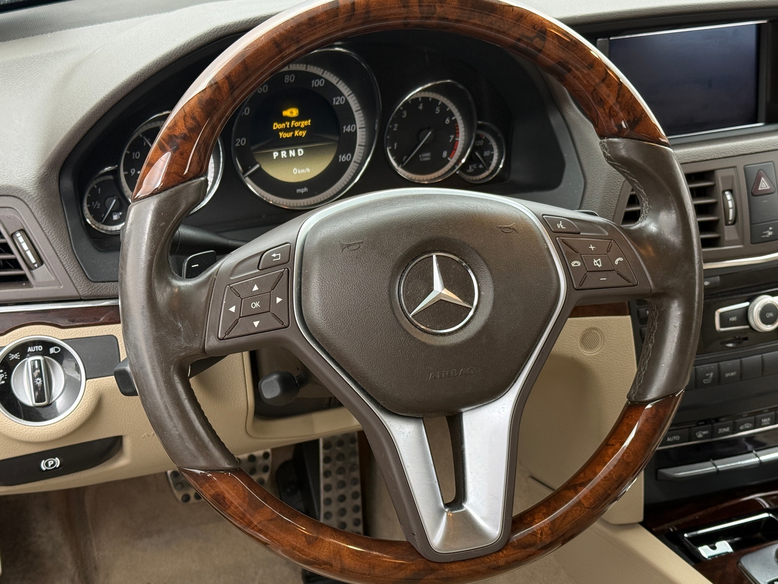 Thumbnail: 2012 Mercedes-Benz E-Class - 4