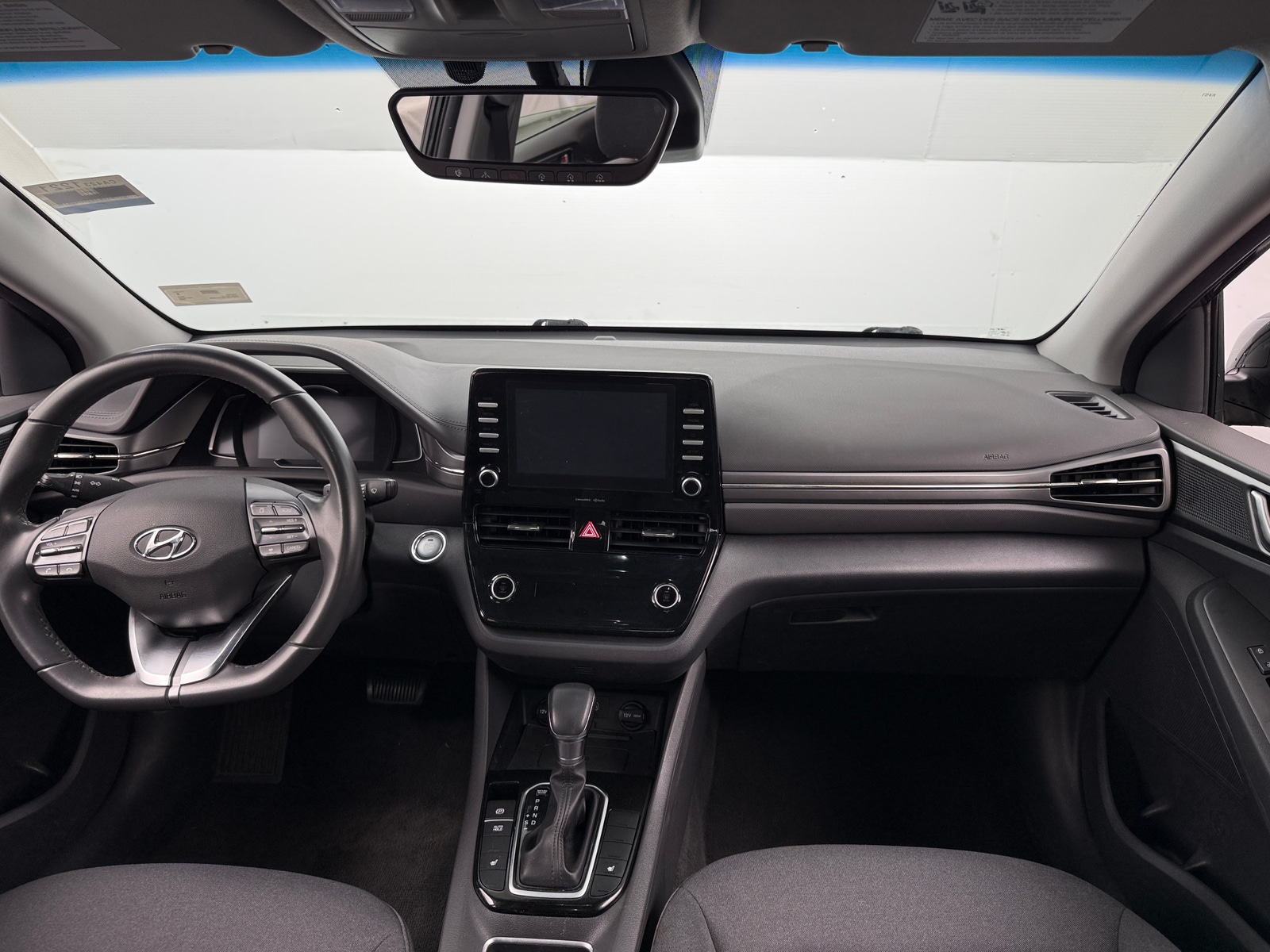 Thumbnail: 2020 Hyundai Ioniq - 3