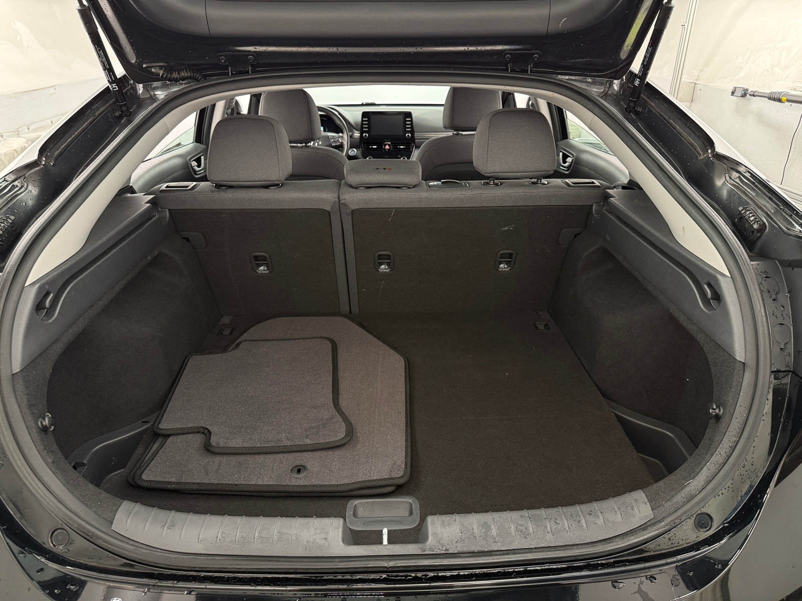 Thumbnail: 2020 Hyundai Ioniq - 7