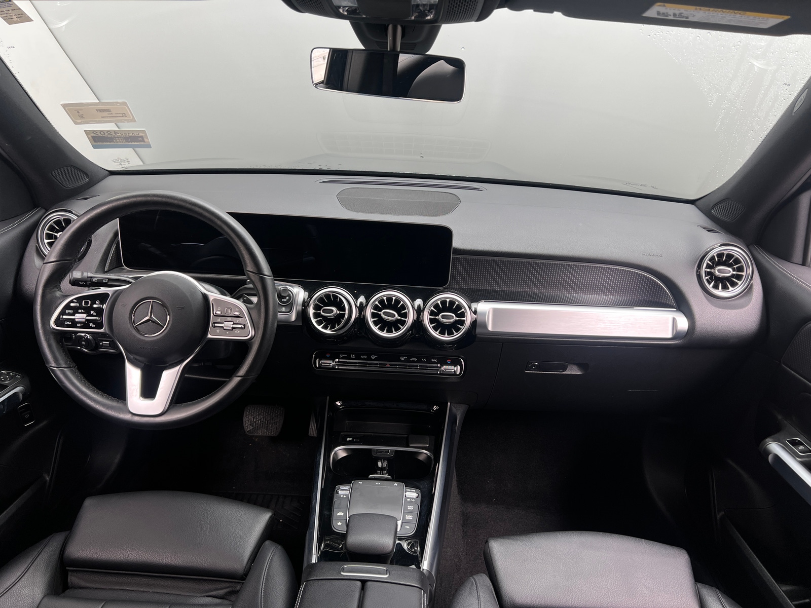 Thumbnail: 2021 Mercedes-Benz GLB - 2