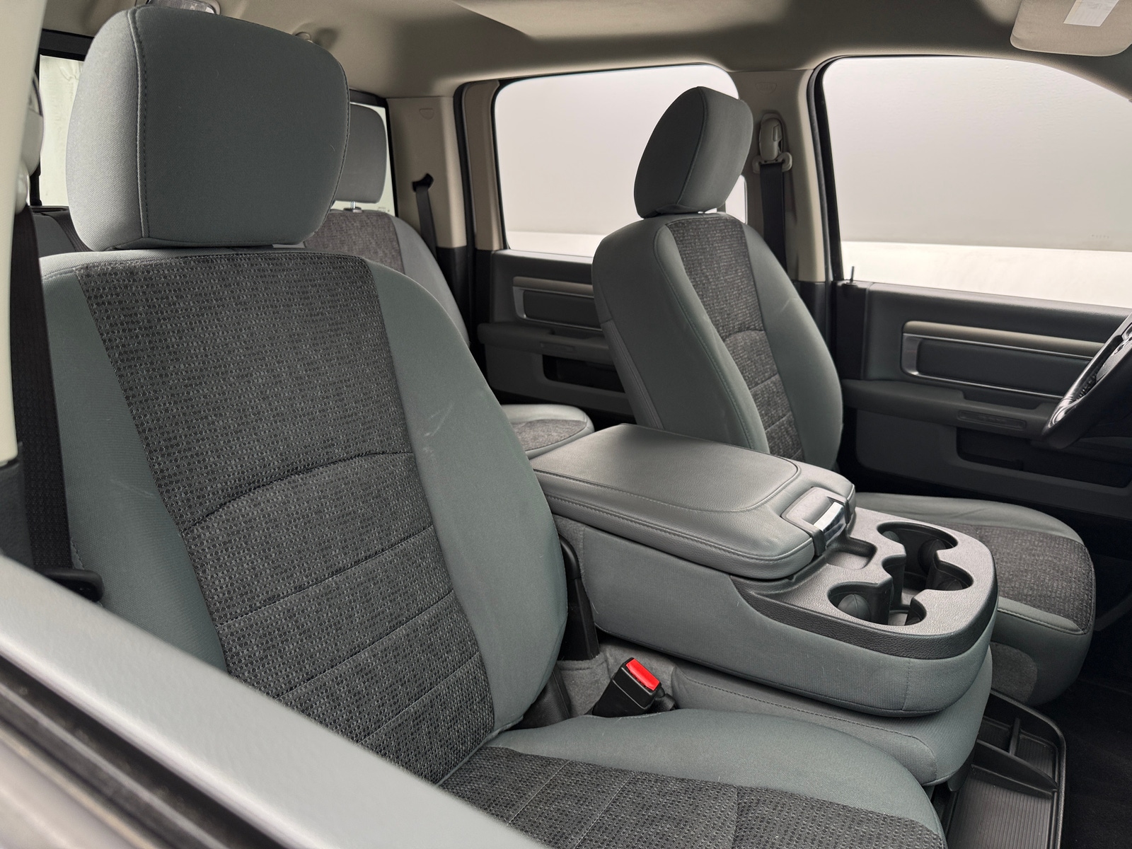 Thumbnail: 2019 RAM 1500 Classic - 2