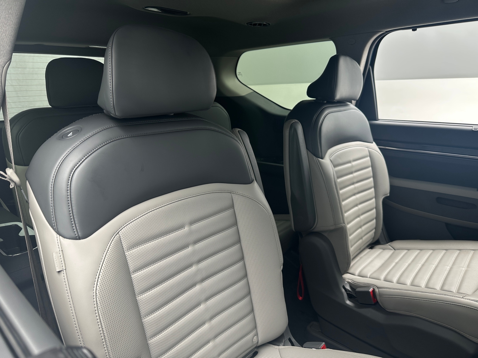 Thumbnail: 2025 Kia EV9 - 5