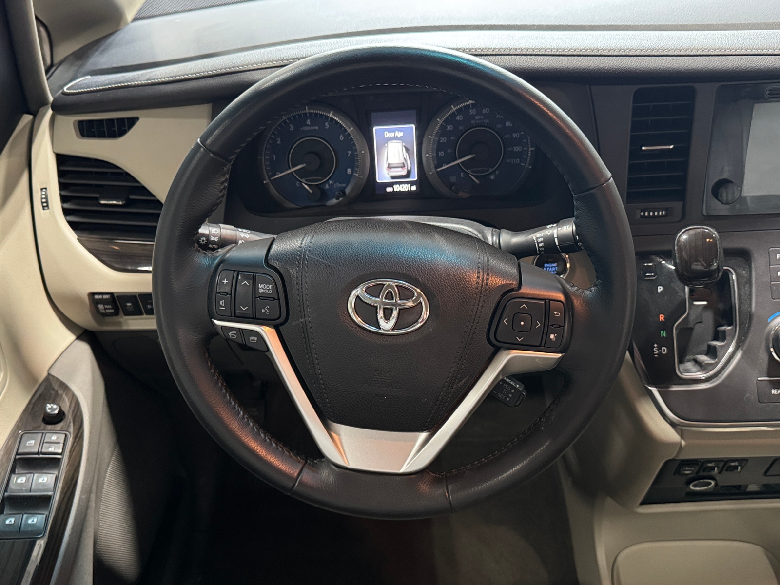 Thumbnail: 2015 Toyota Sienna - 4