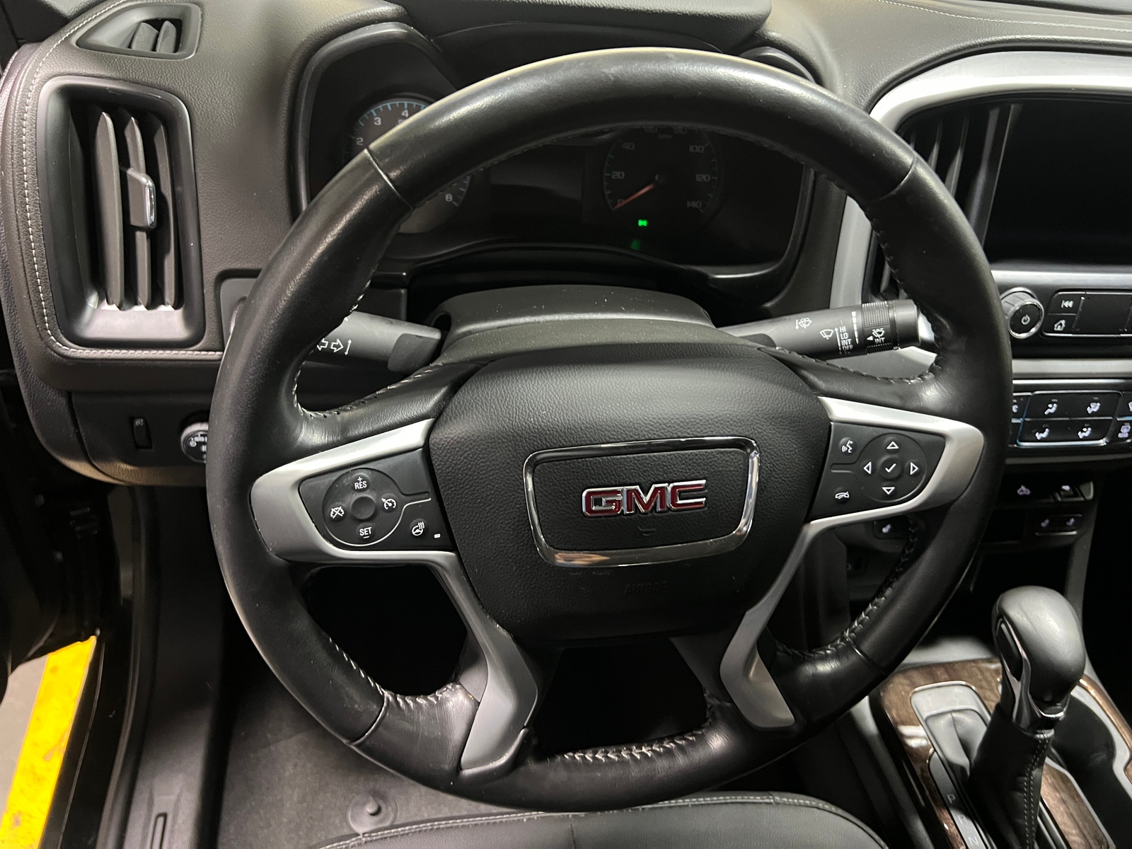 Thumbnail: 2022 GMC Canyon - 4