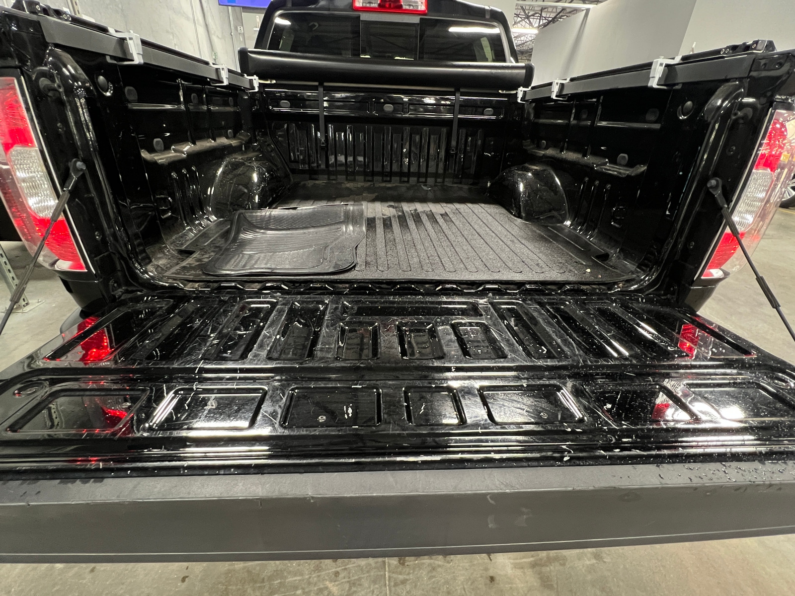 Thumbnail: 2022 GMC Canyon - 6