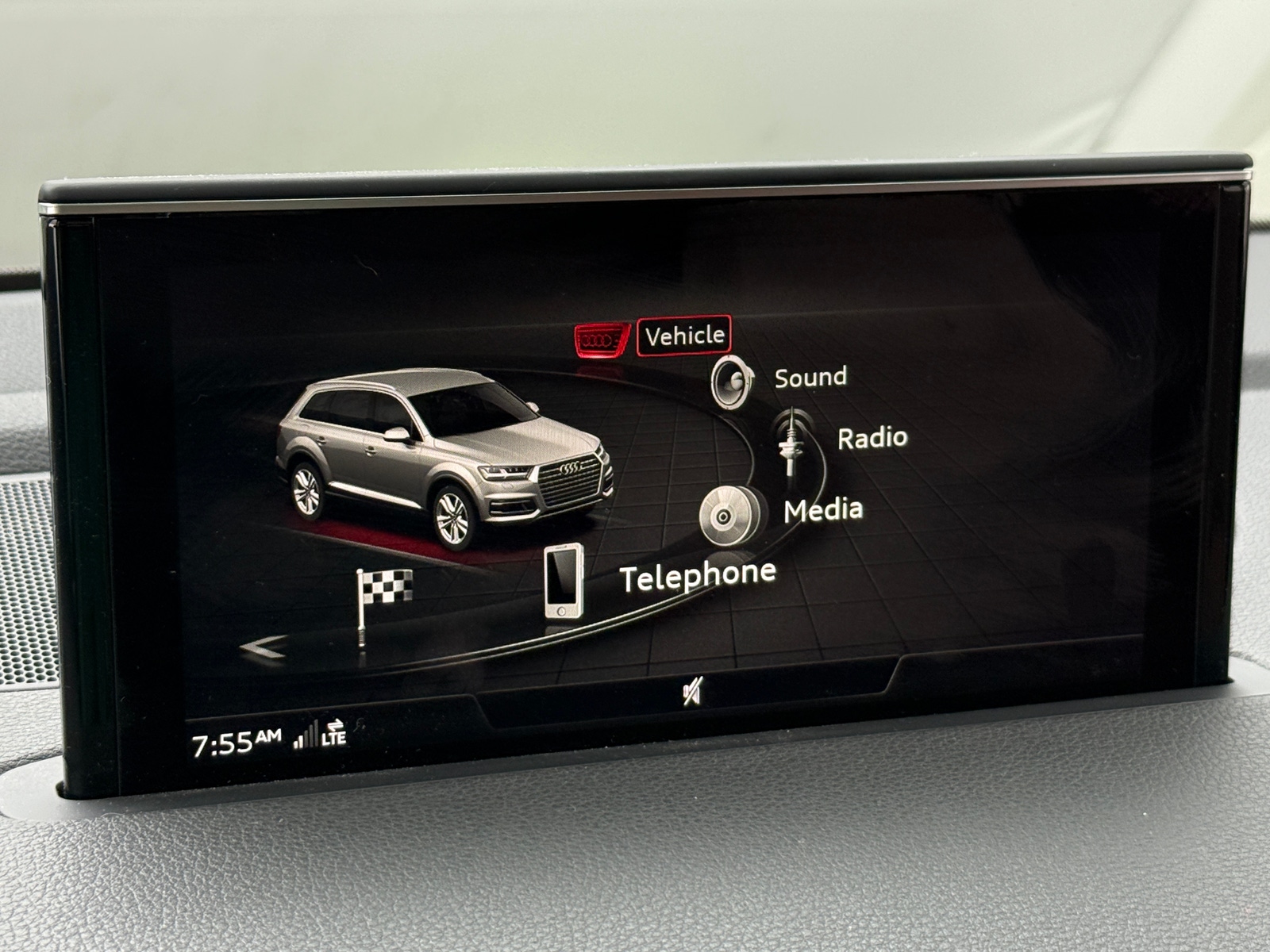 Thumbnail: 2018 Audi Q7 - 3