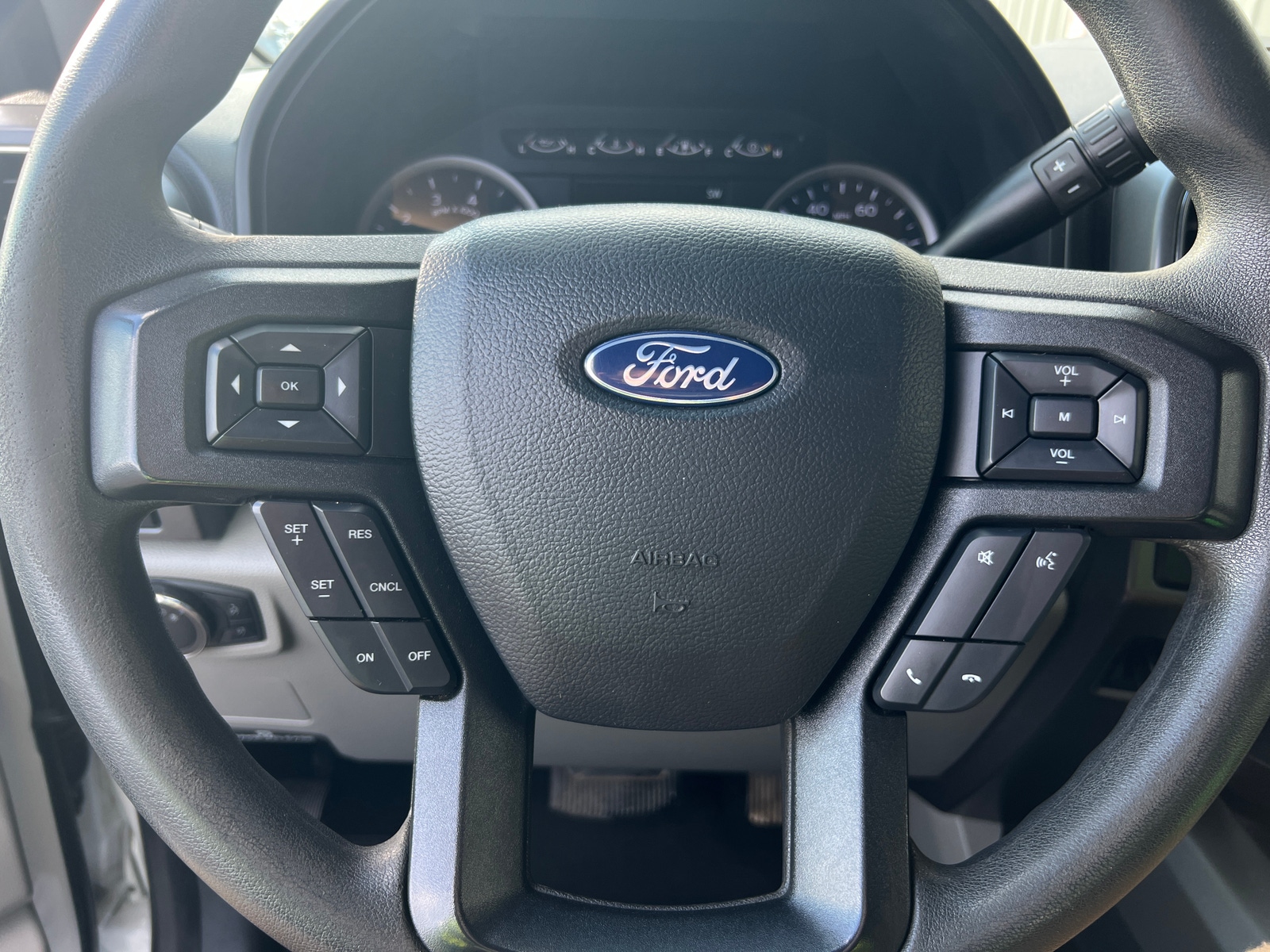 Thumbnail: 2022 Ford Econoline - 5