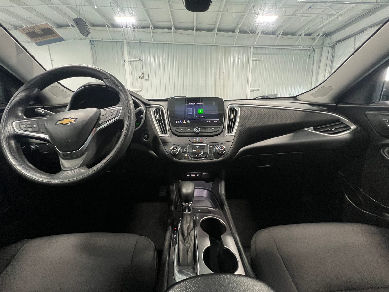 Thumbnail: 2022 Chevrolet Malibu - 3