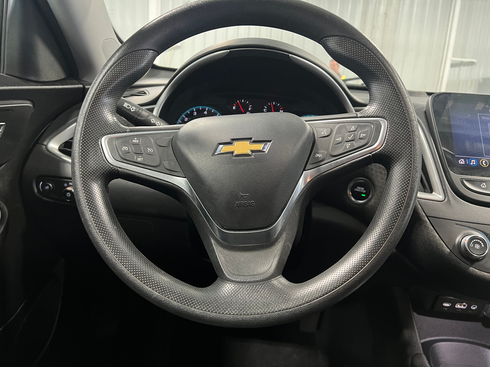 Thumbnail: 2022 Chevrolet Malibu - 5