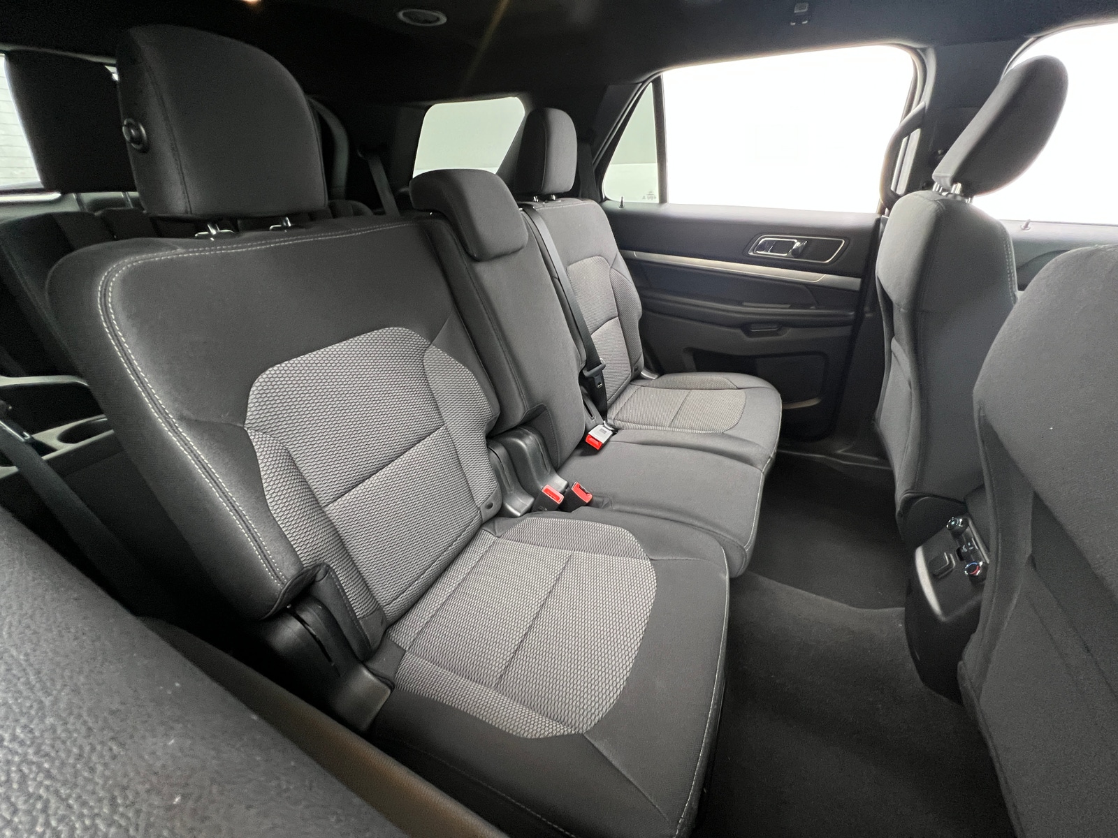 Thumbnail: 2019 Ford Explorer - 6