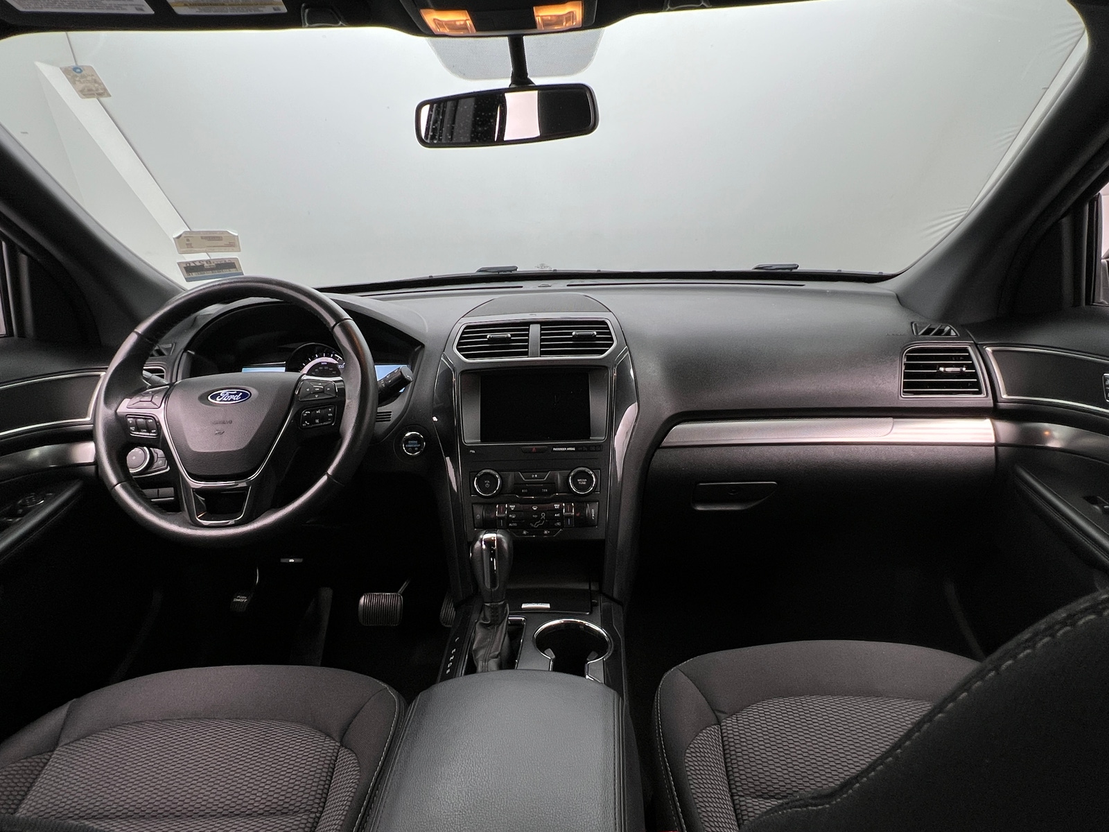 Thumbnail: 2019 Ford Explorer - 3