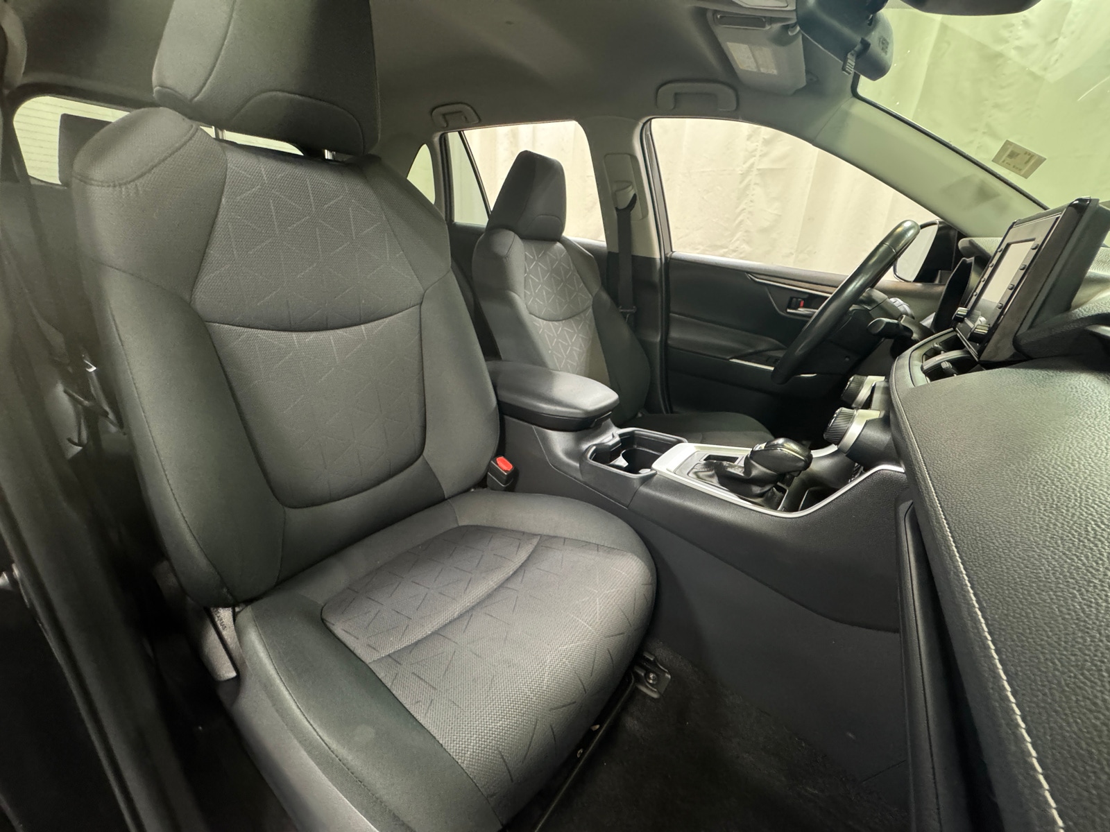 Thumbnail: 2020 Toyota RAV4 - 2