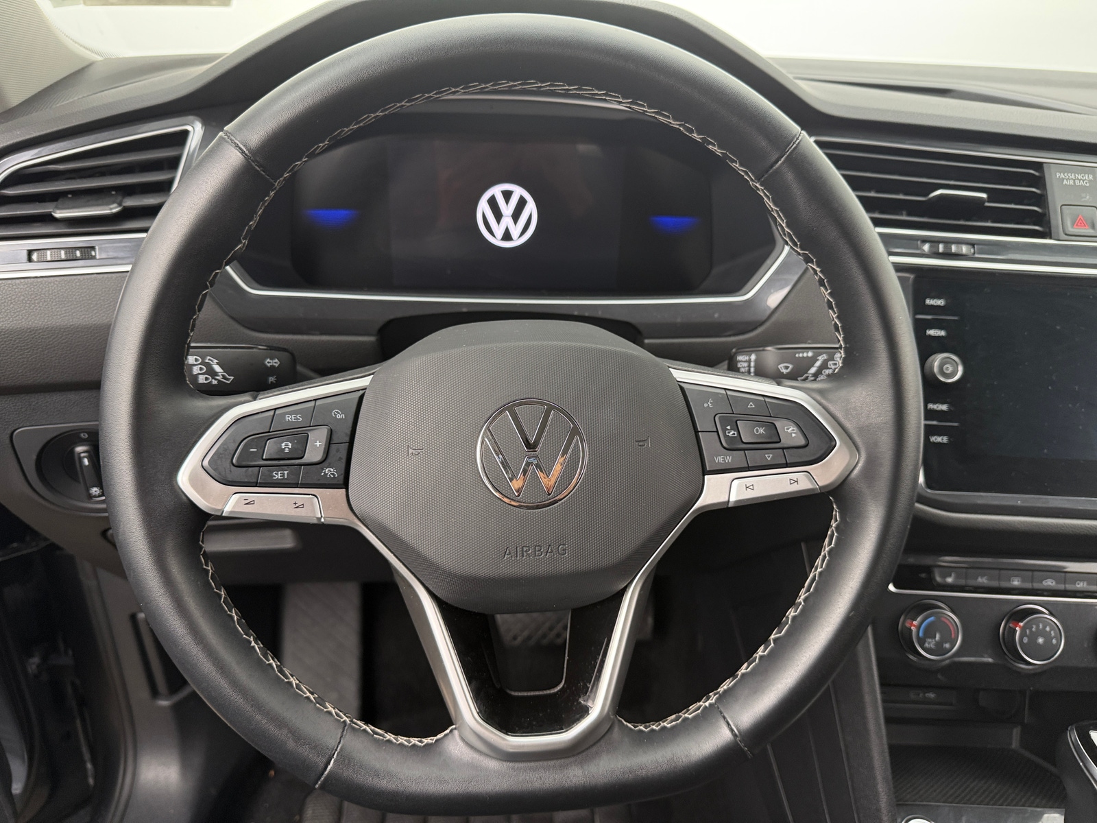 Thumbnail: 2024 Volkswagen Tiguan - 5