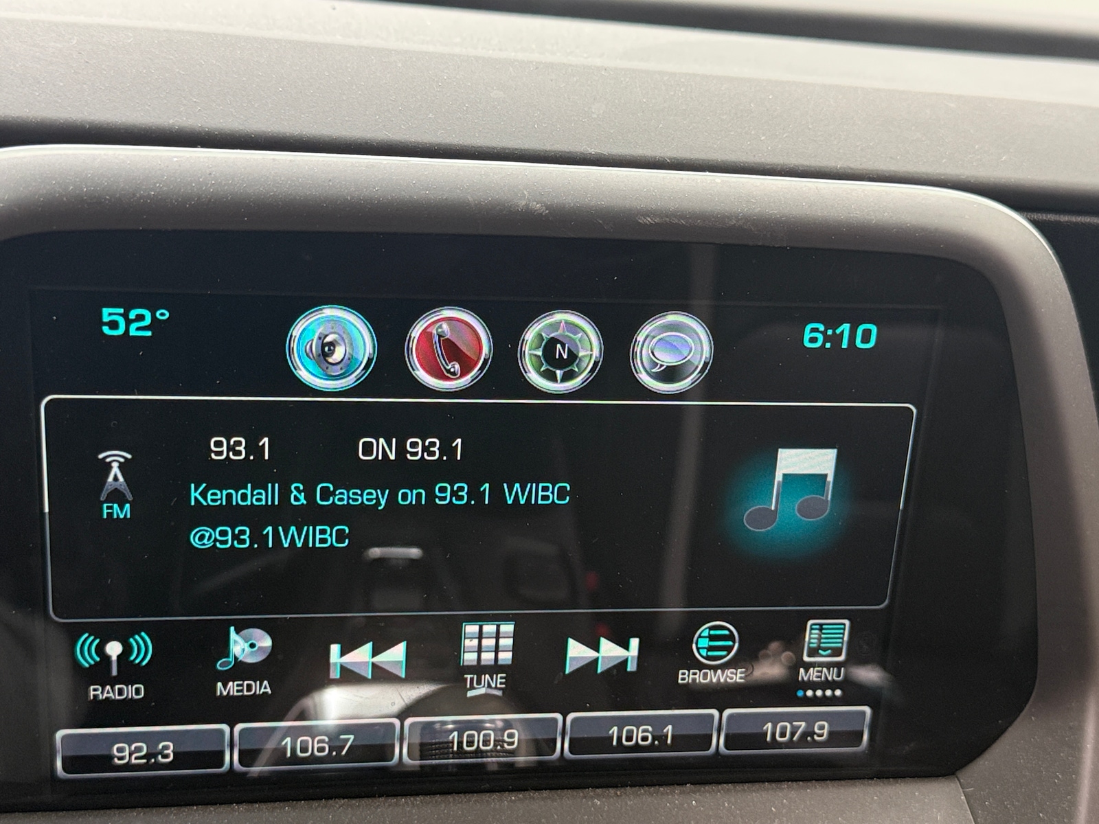 Thumbnail: 2017 Chevrolet Camaro - 2