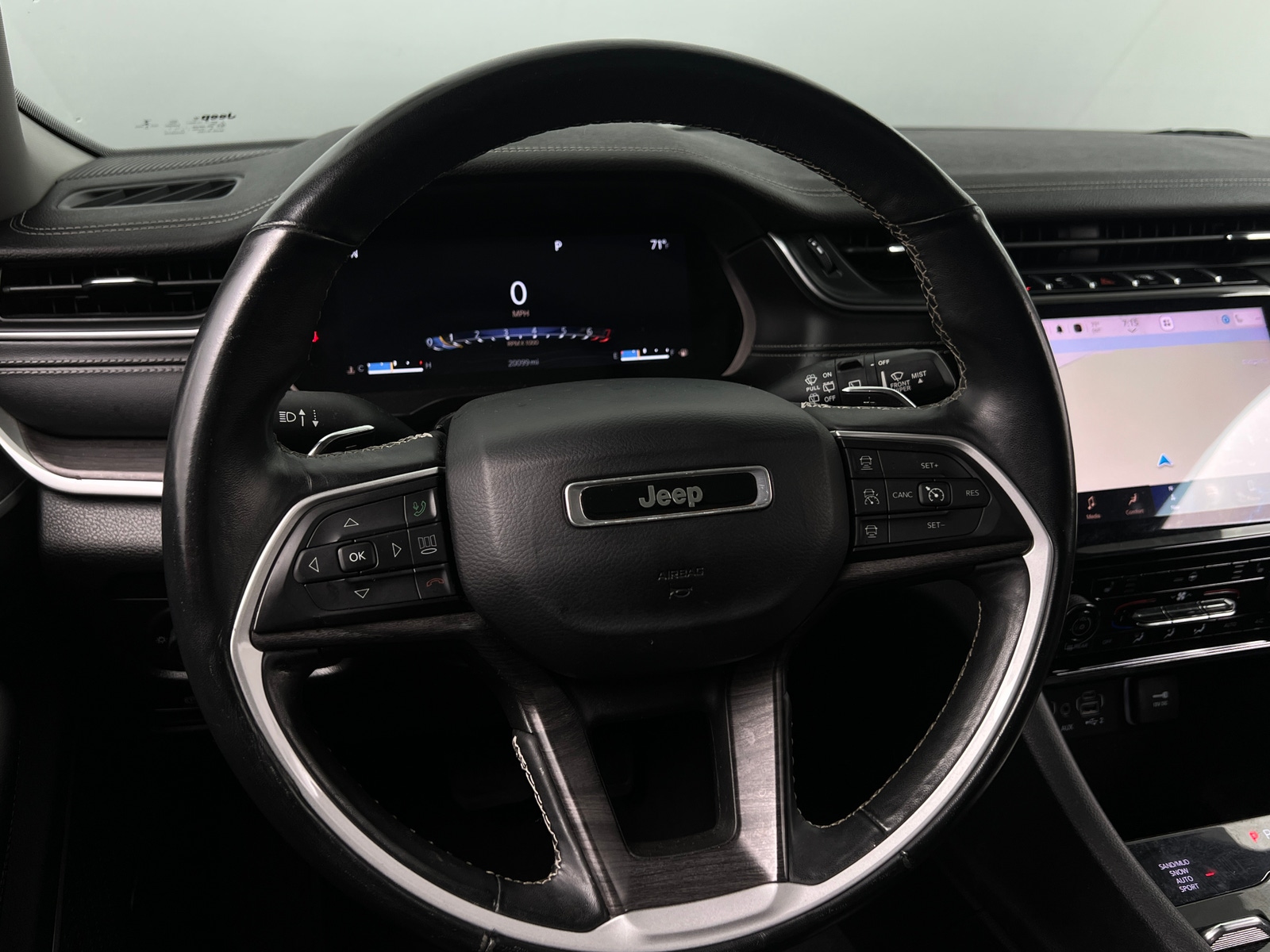 Thumbnail: 2021 Jeep Grand Cherokee L - 4