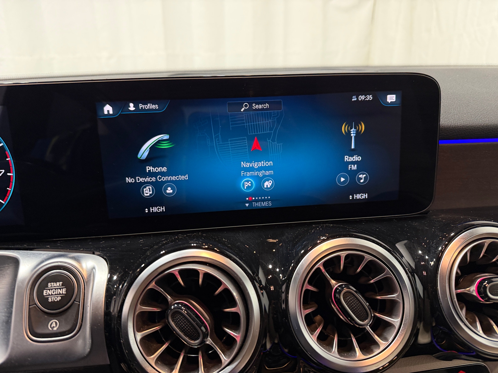 Thumbnail: 2022 Mercedes-Benz GLB - 3