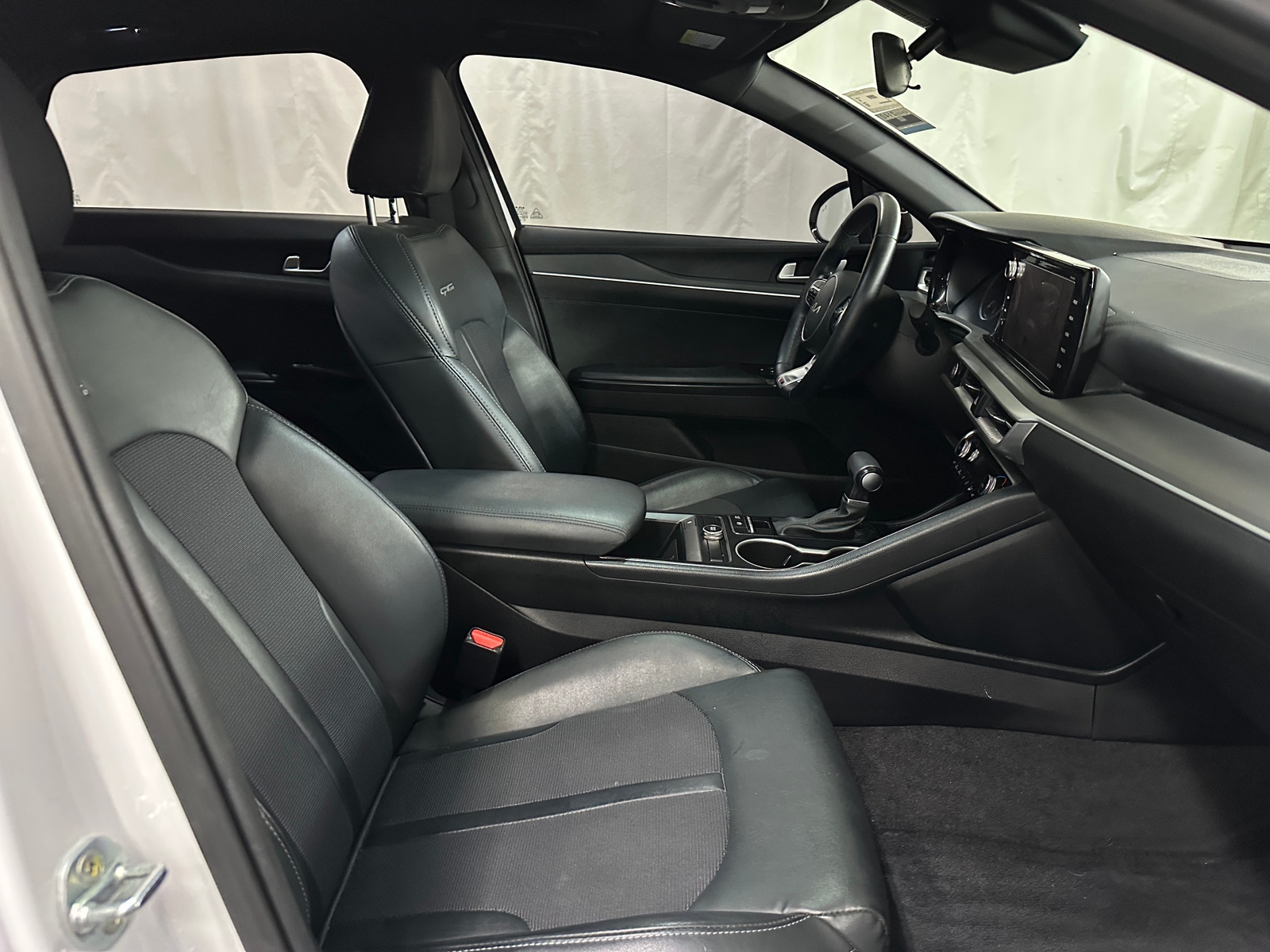 Thumbnail: 2022 Kia K5 - 2