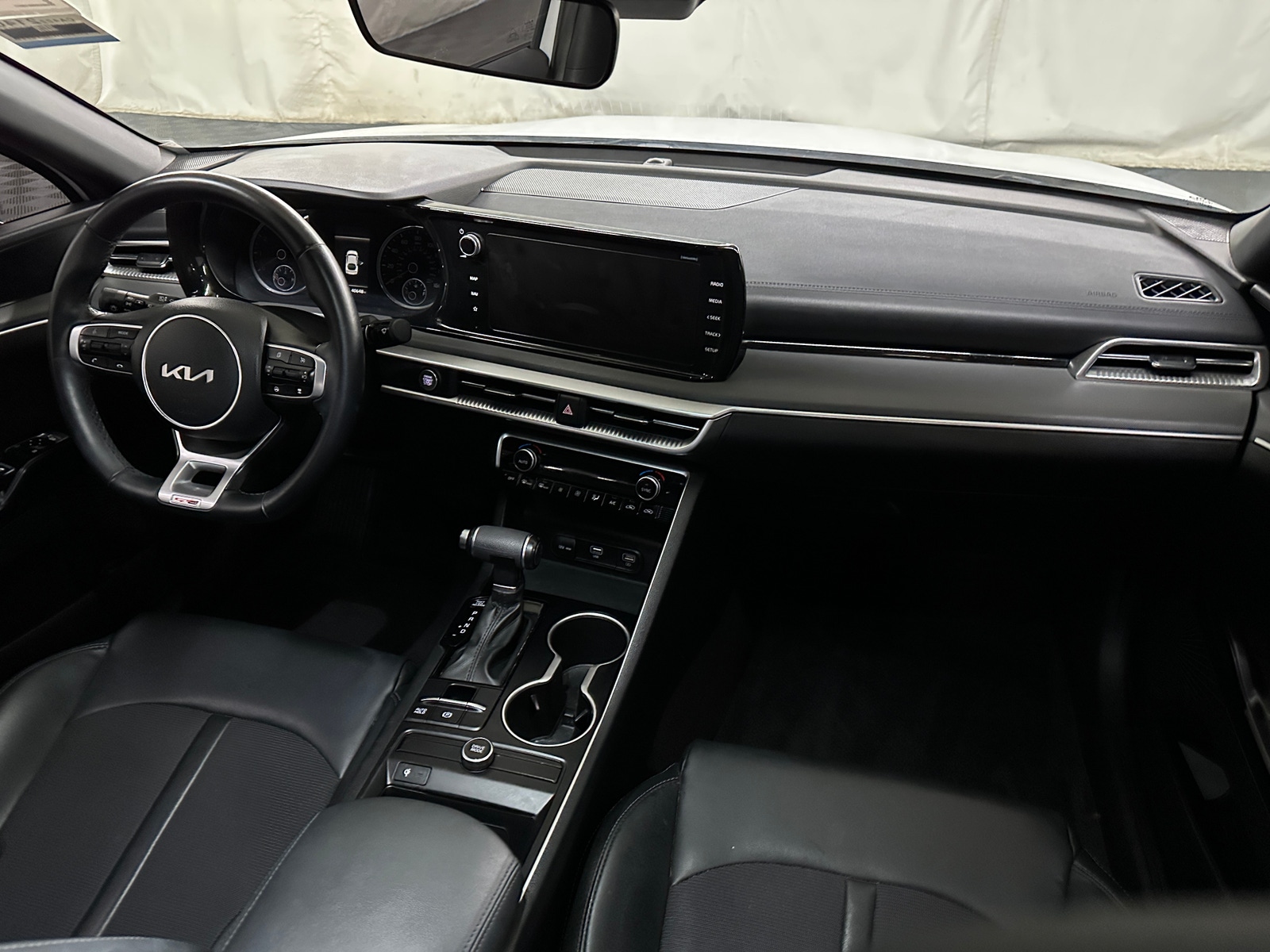 Thumbnail: 2022 Kia K5 - 3