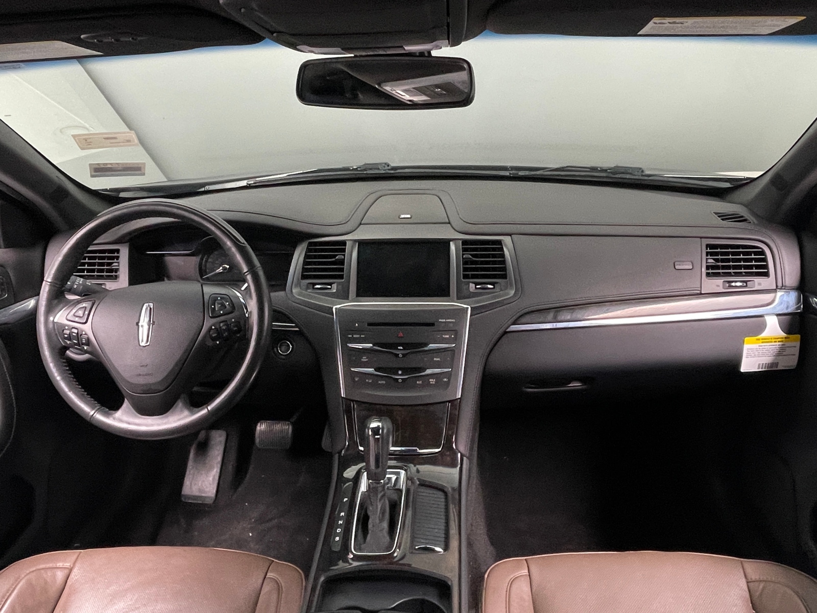 Thumbnail: 2014 Lincoln MKS - 2