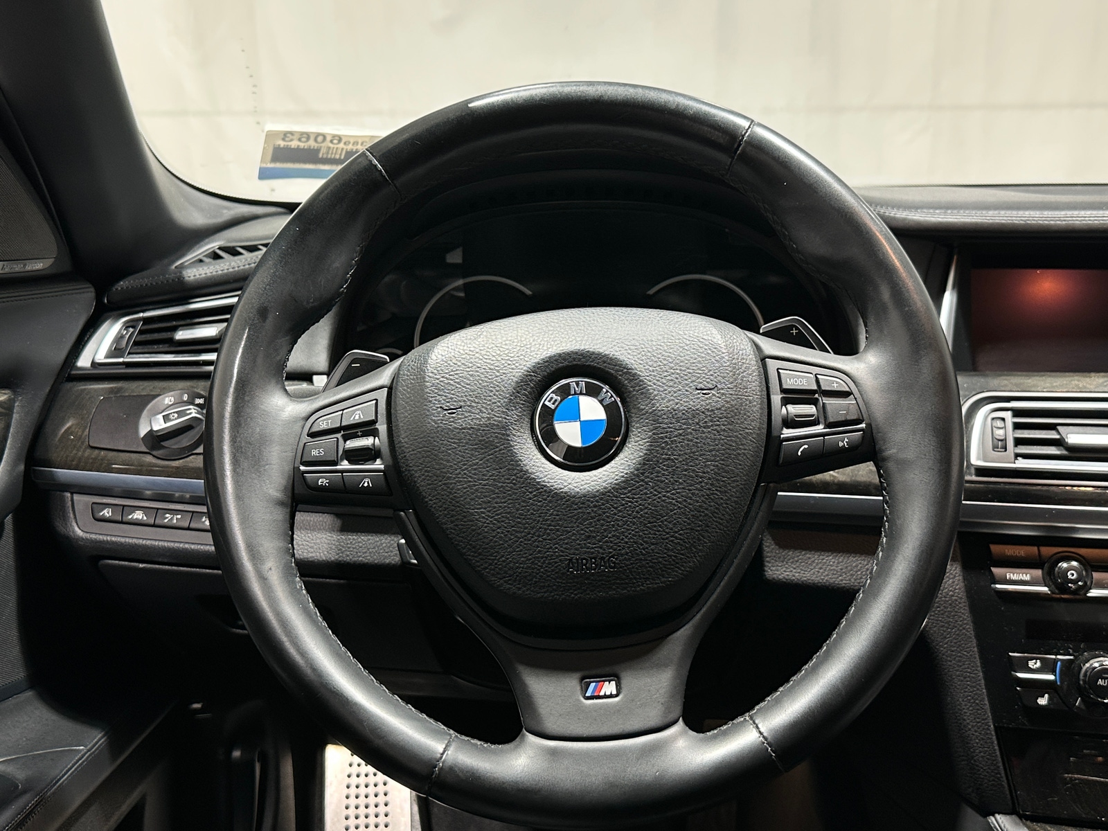 Thumbnail: 2014 BMW 7 Series - 4