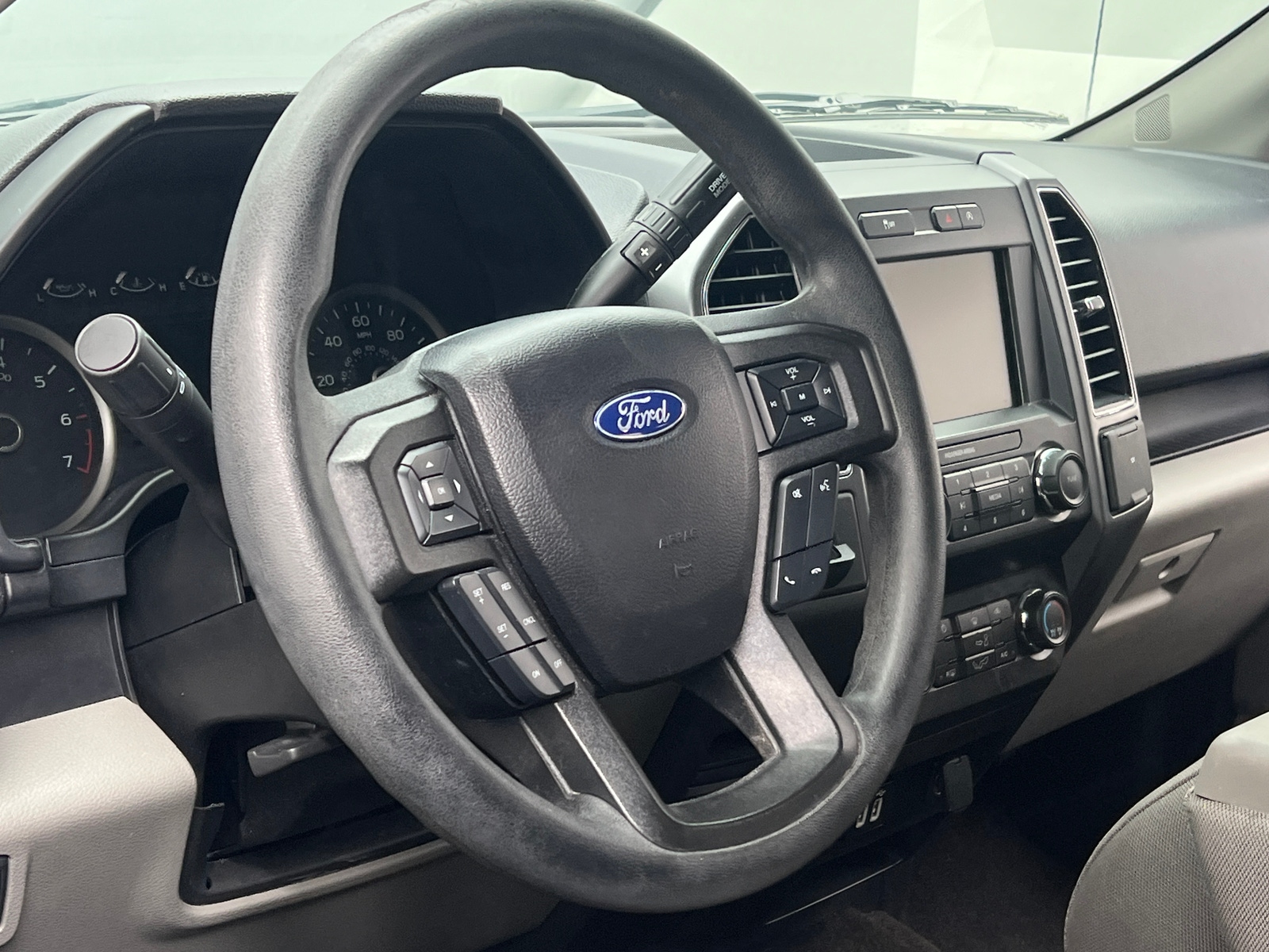 Thumbnail: 2020 Ford Econoline - 5