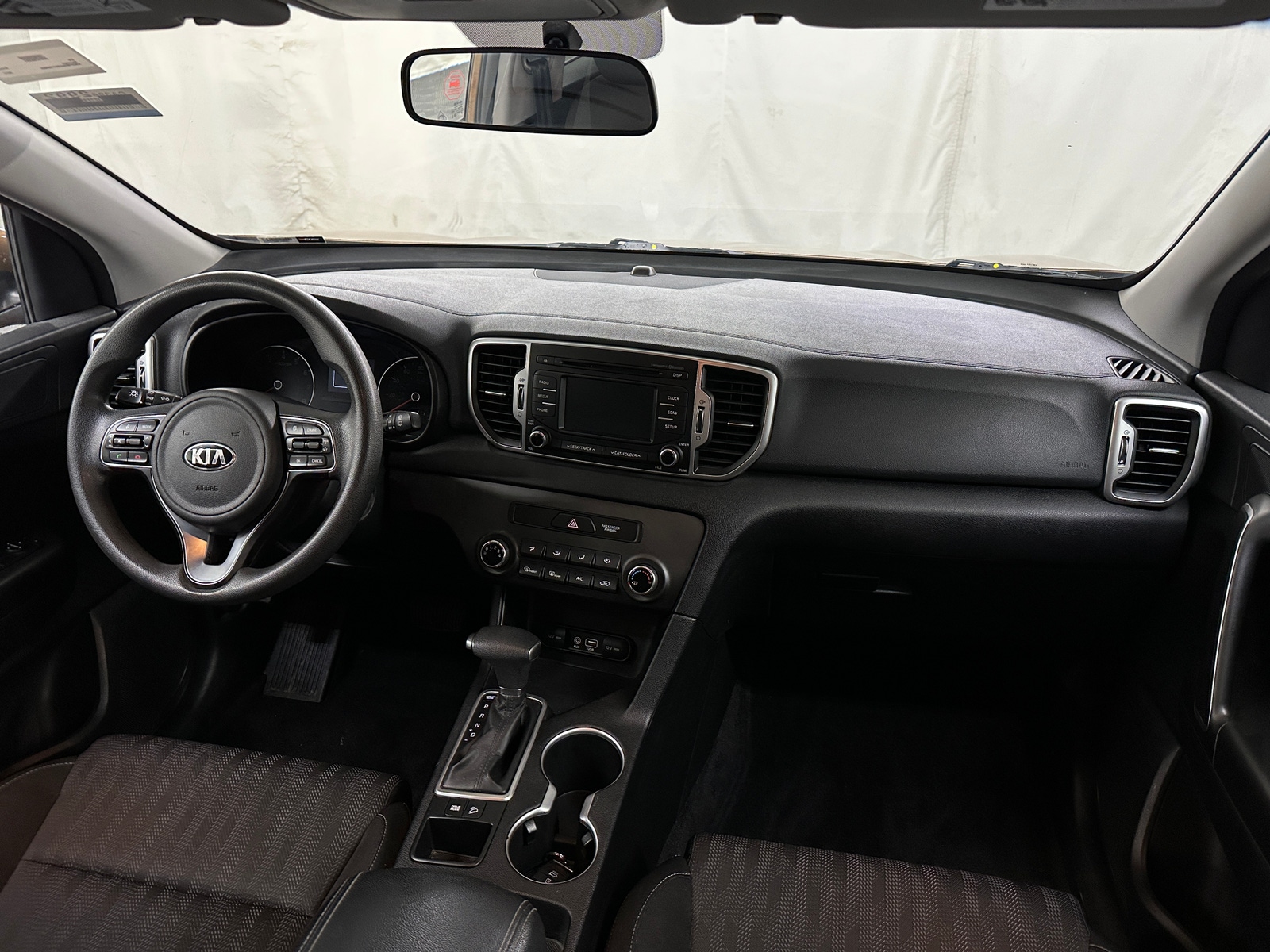 Thumbnail: 2017 Kia Sportage - 3