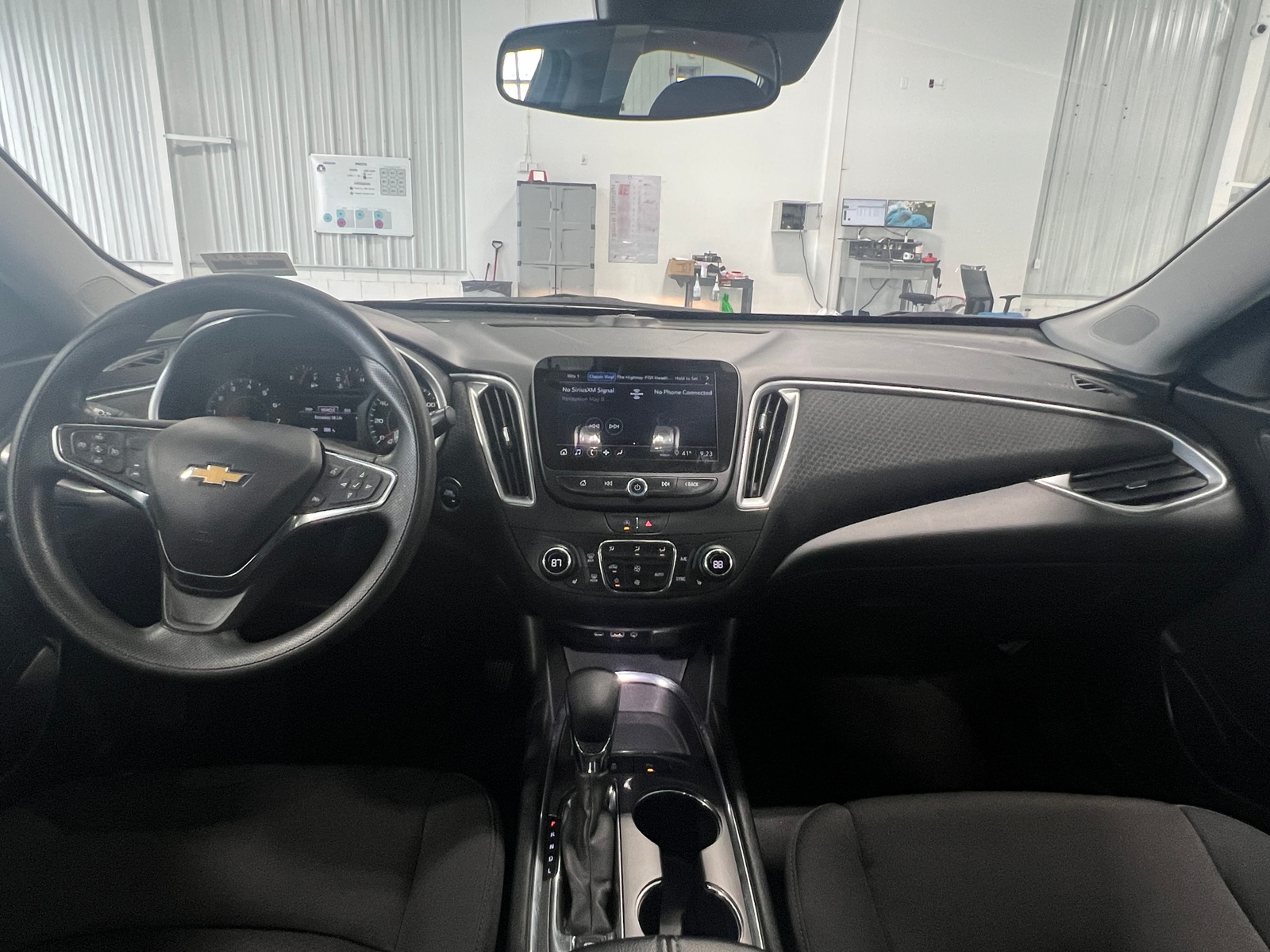 Thumbnail: 2024 Chevrolet Malibu - 3