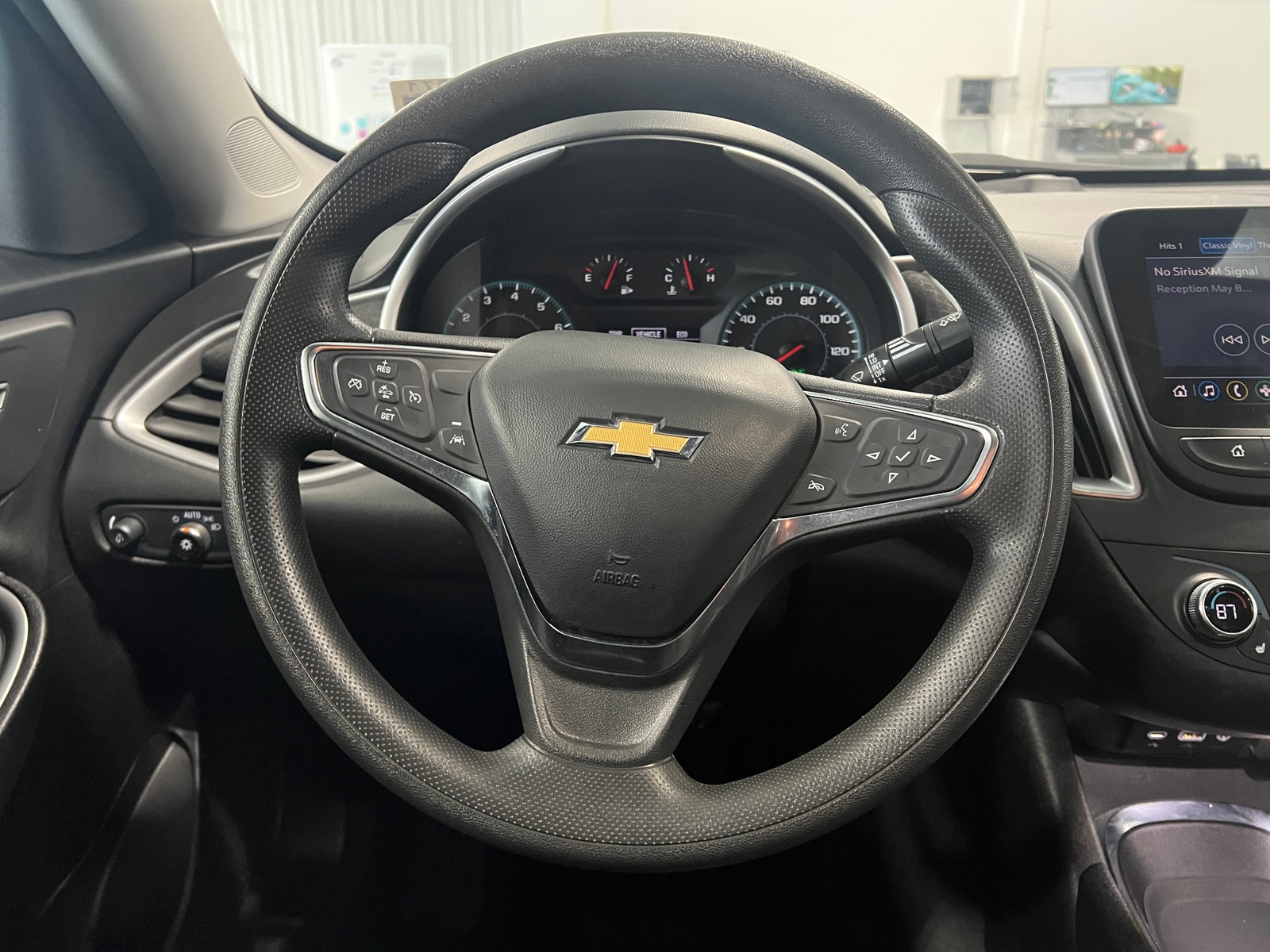 Thumbnail: 2024 Chevrolet Malibu - 5