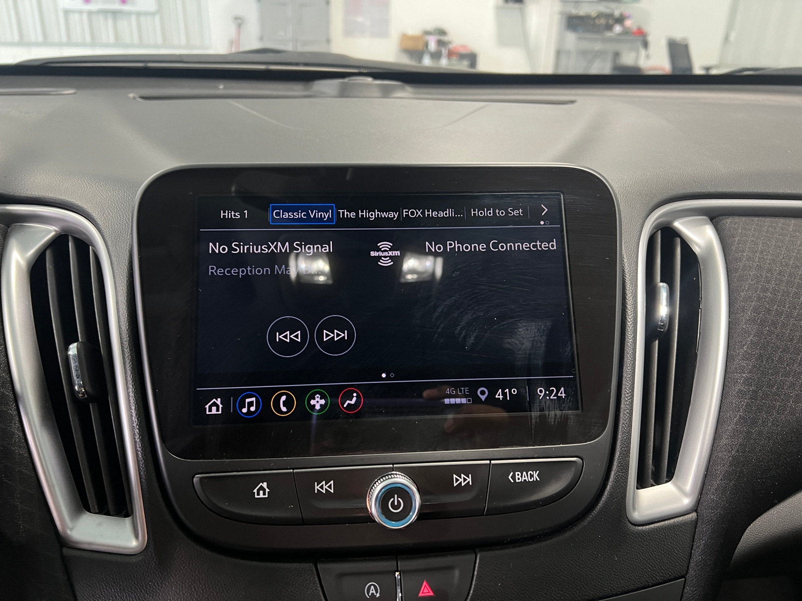 Thumbnail: 2024 Chevrolet Malibu - 4