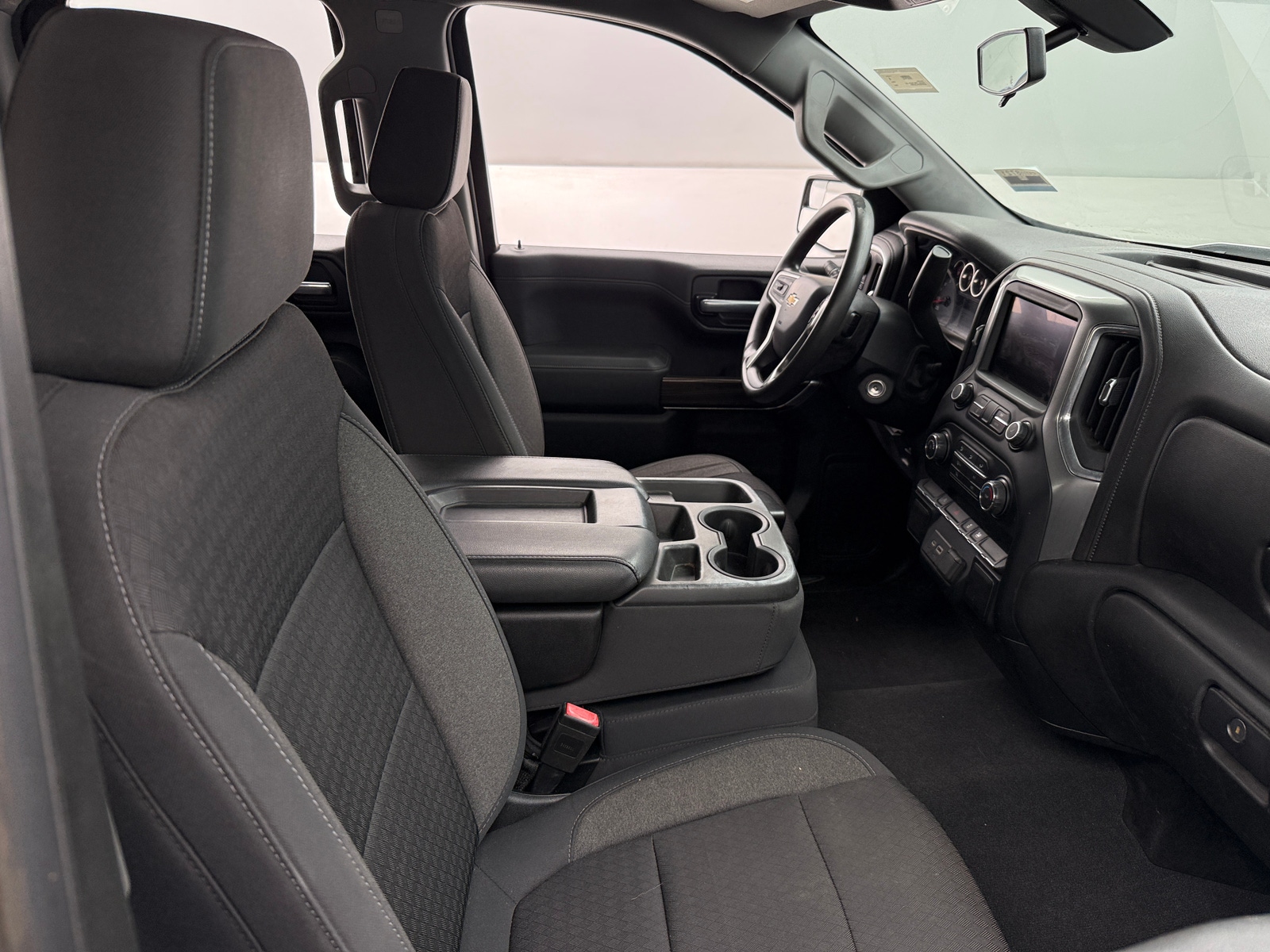 Thumbnail: 2020 Chevrolet Silverado 1500 - 2