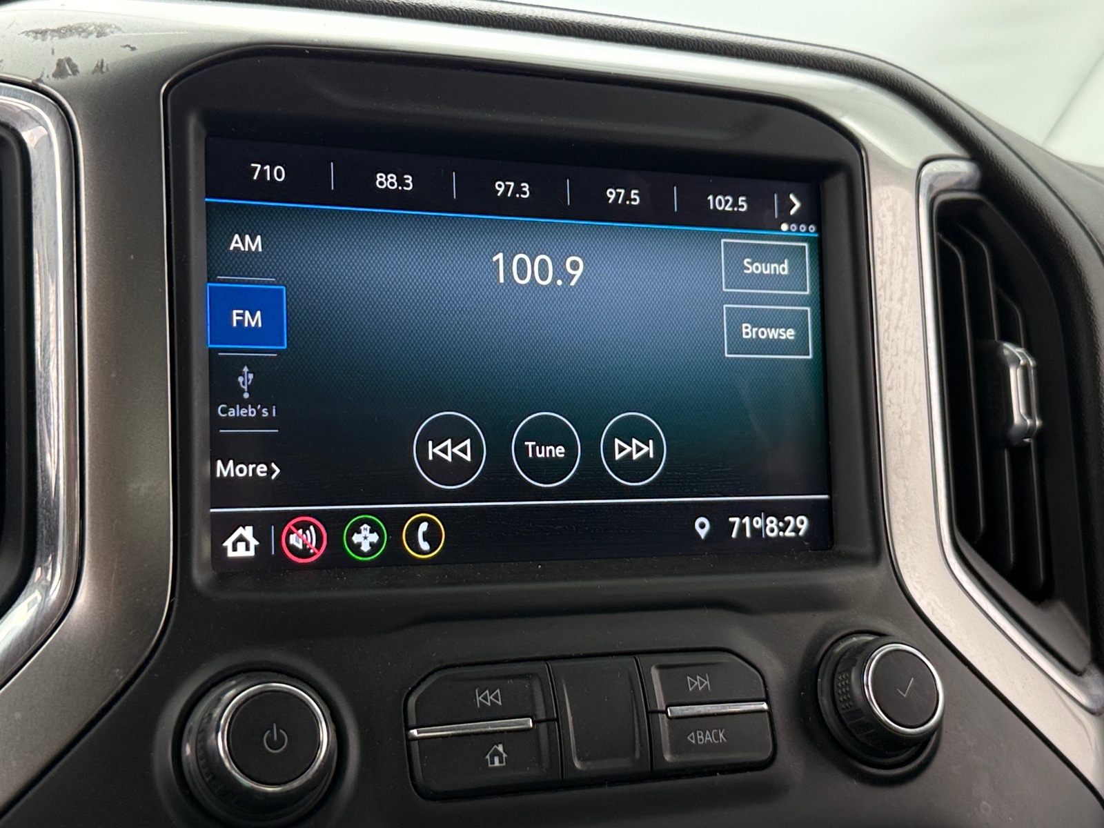 Thumbnail: 2020 Chevrolet Silverado 1500 - 4