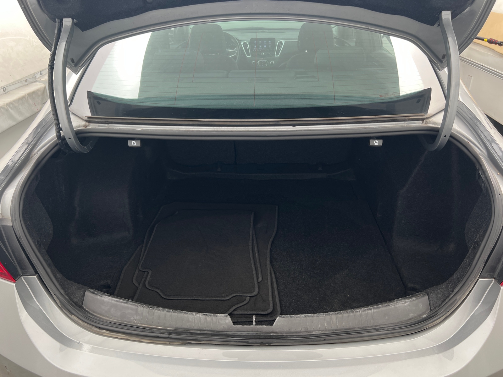 Thumbnail: 2024 Chevrolet Malibu - 7