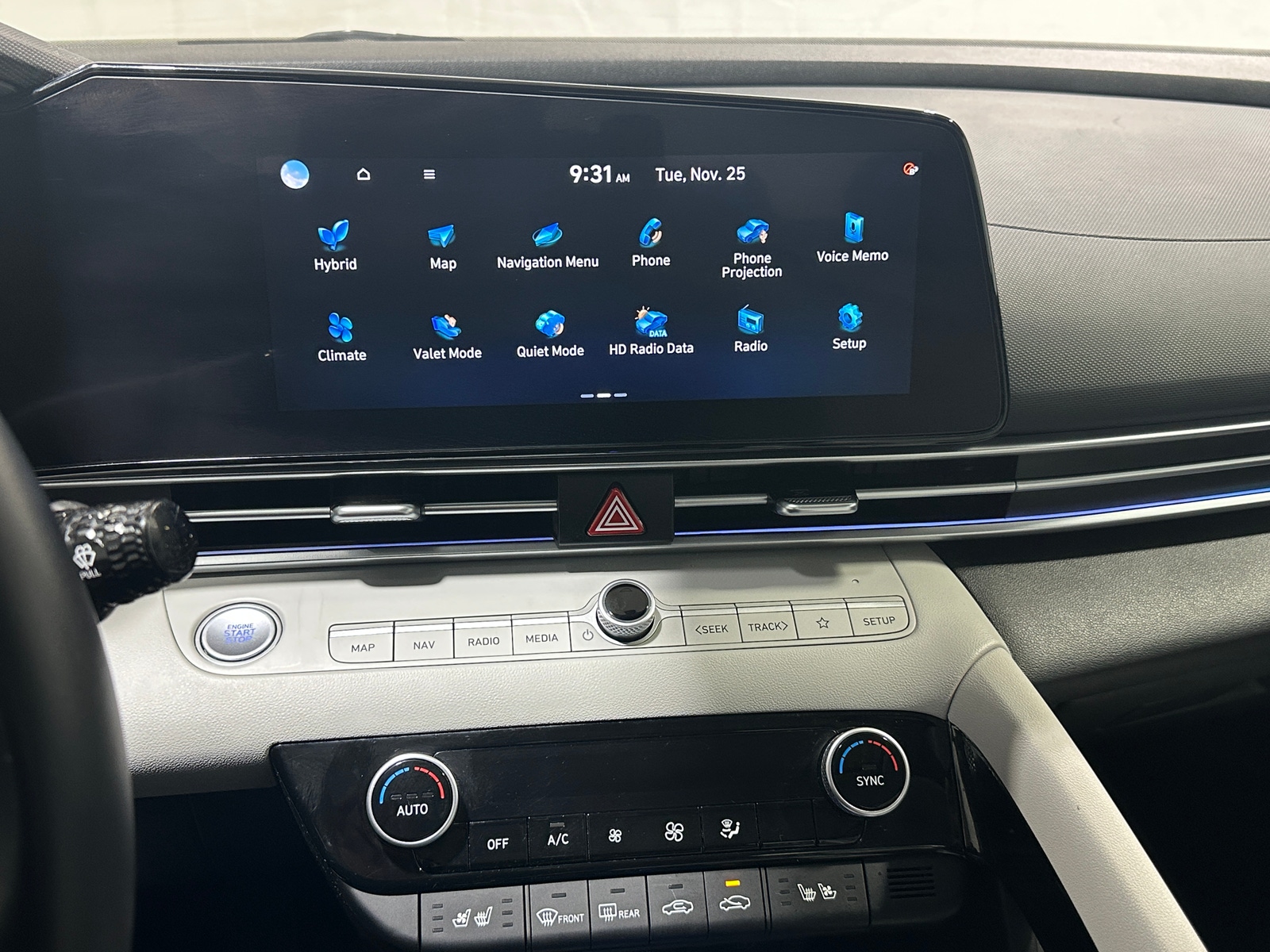 Thumbnail: 2025 Hyundai Elantra - 3