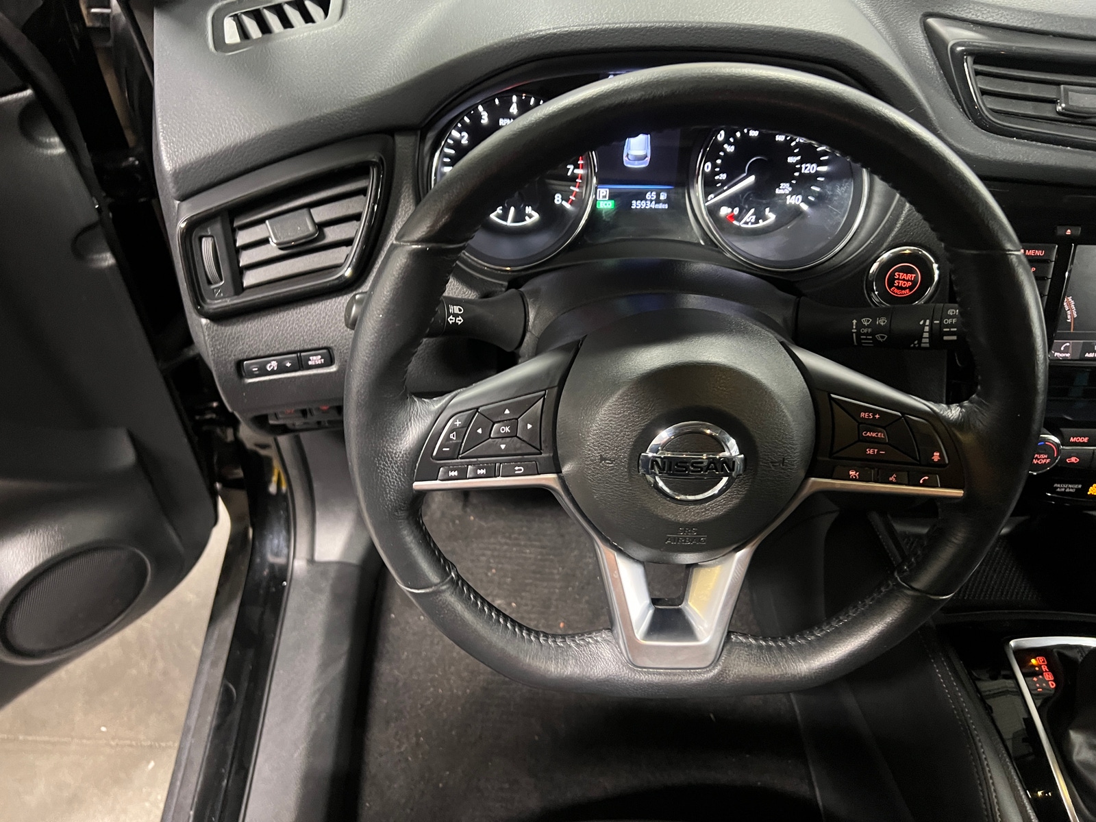 Thumbnail: 2018 Nissan Rogue - 4