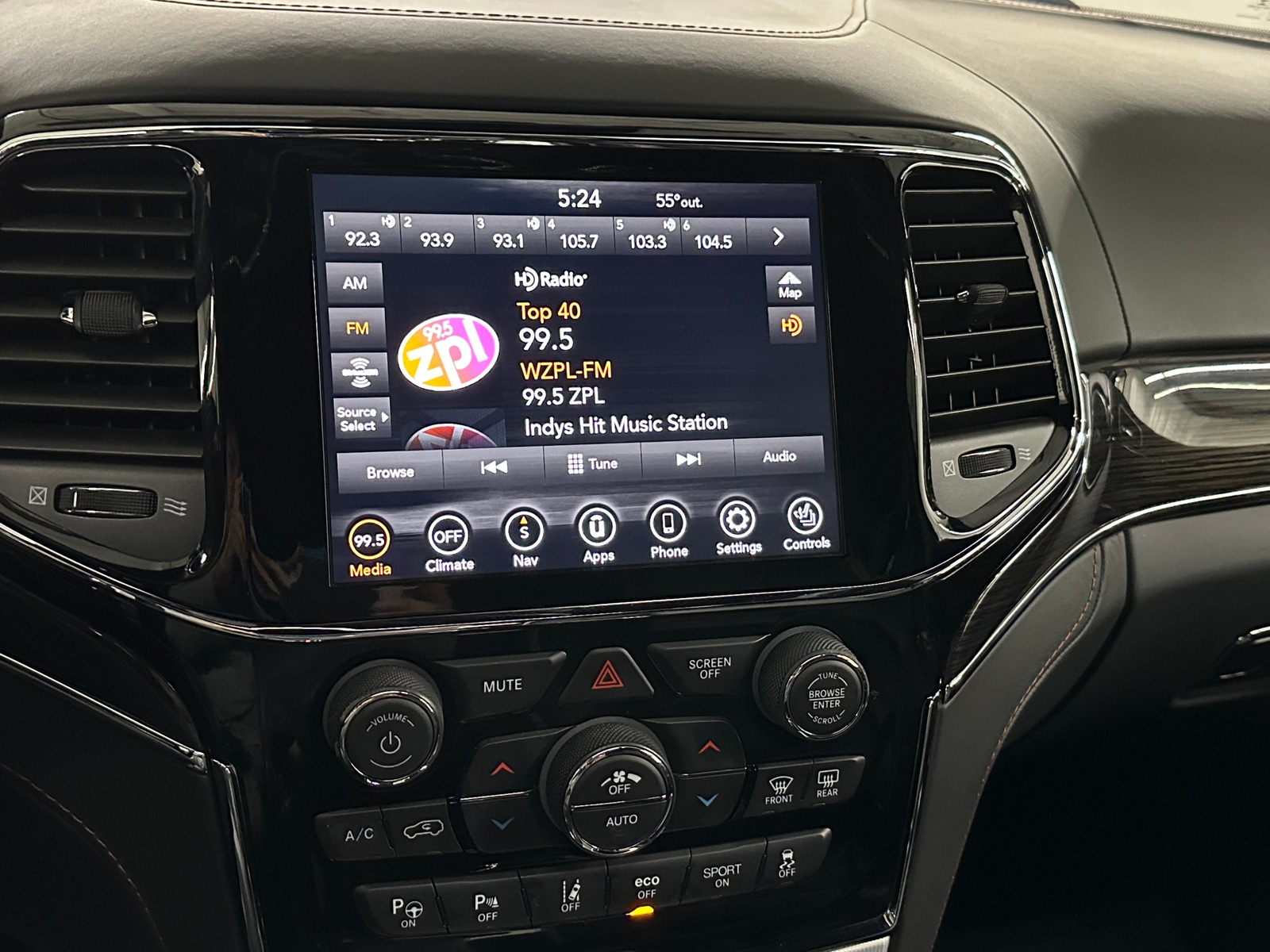 Thumbnail: 2021 Jeep Grand Cherokee - 3