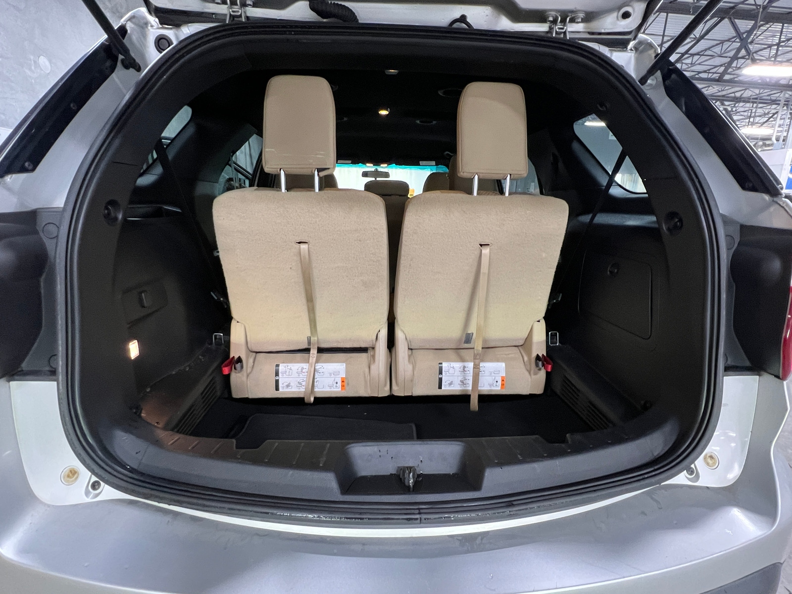 Thumbnail: 2016 Ford Explorer - 7