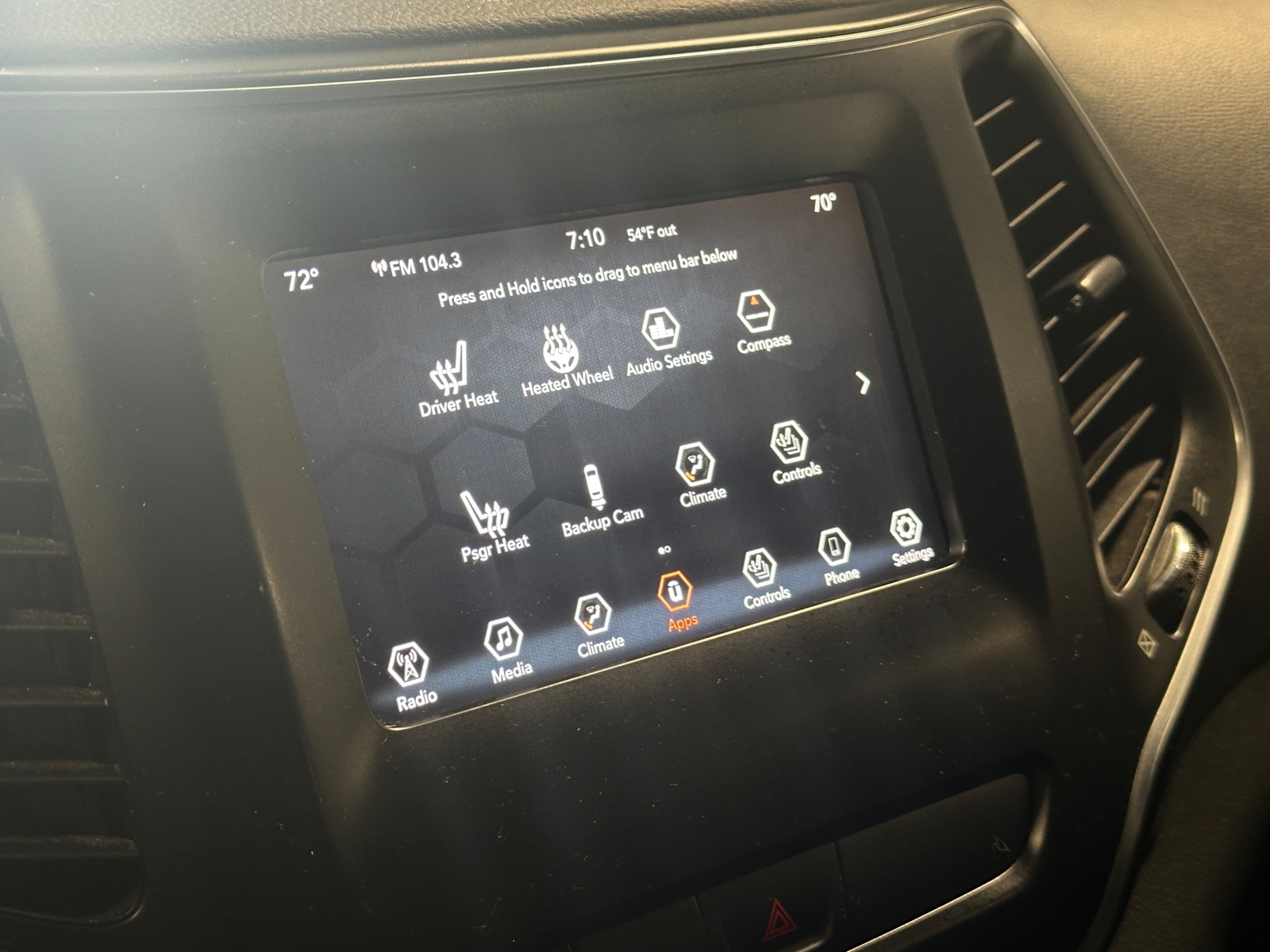 Thumbnail: 2019 Jeep Cherokee - 4