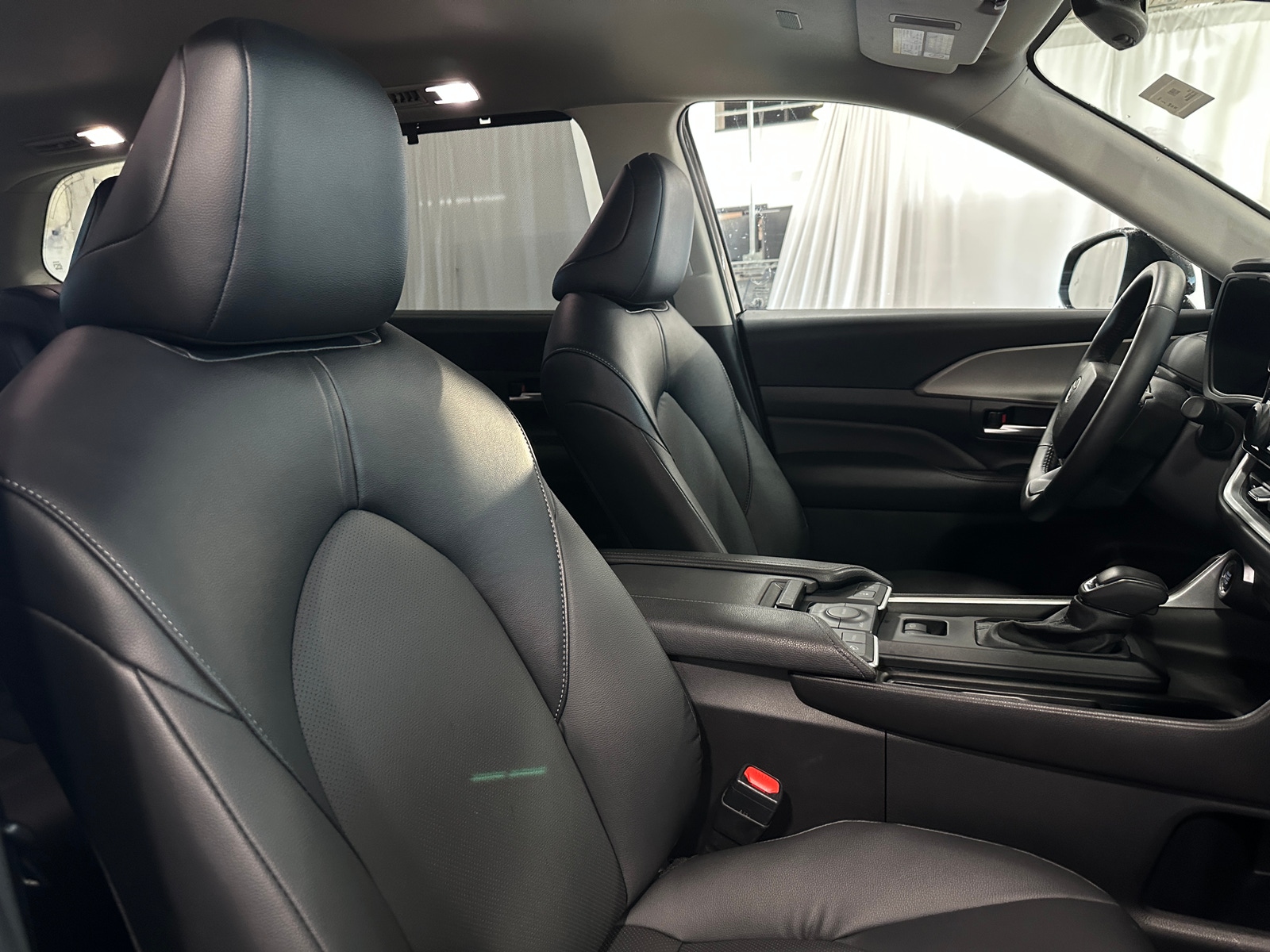 Thumbnail: 2025 Toyota Grand Highlander - 2