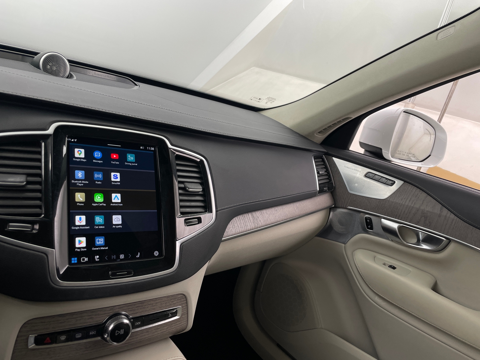 Thumbnail: 2023 Volvo XC90 - 3