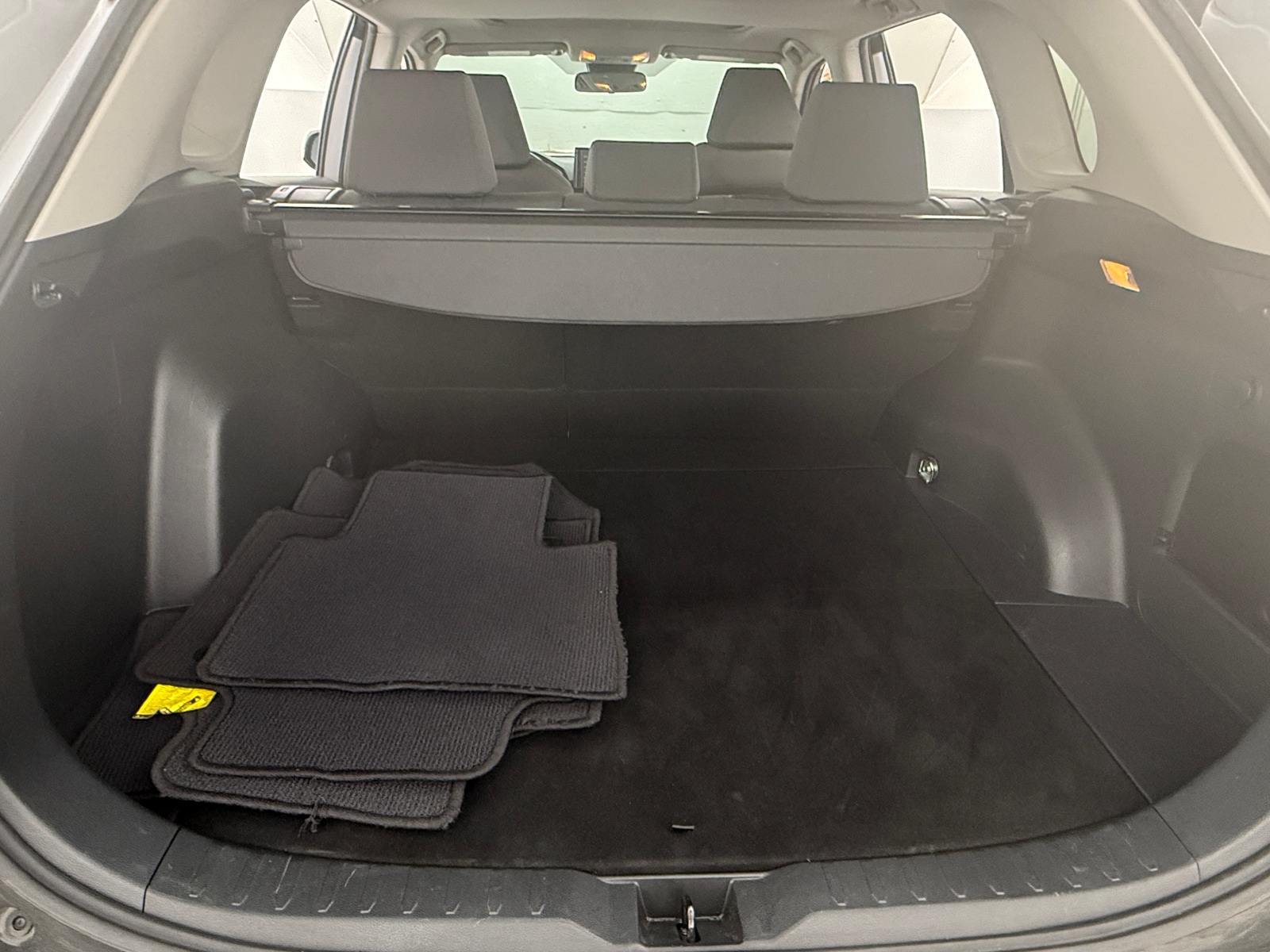 Thumbnail: 2019 Toyota RAV4 - 7