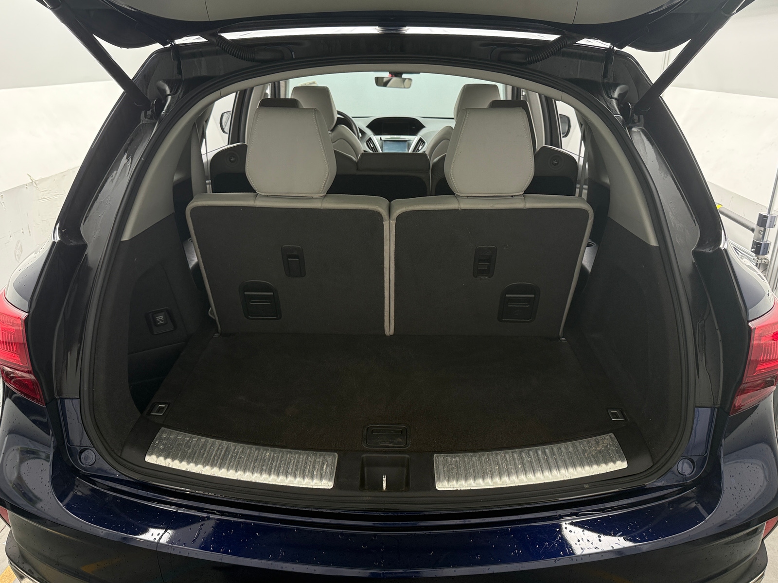 Thumbnail: 2018 Acura MDX - 6