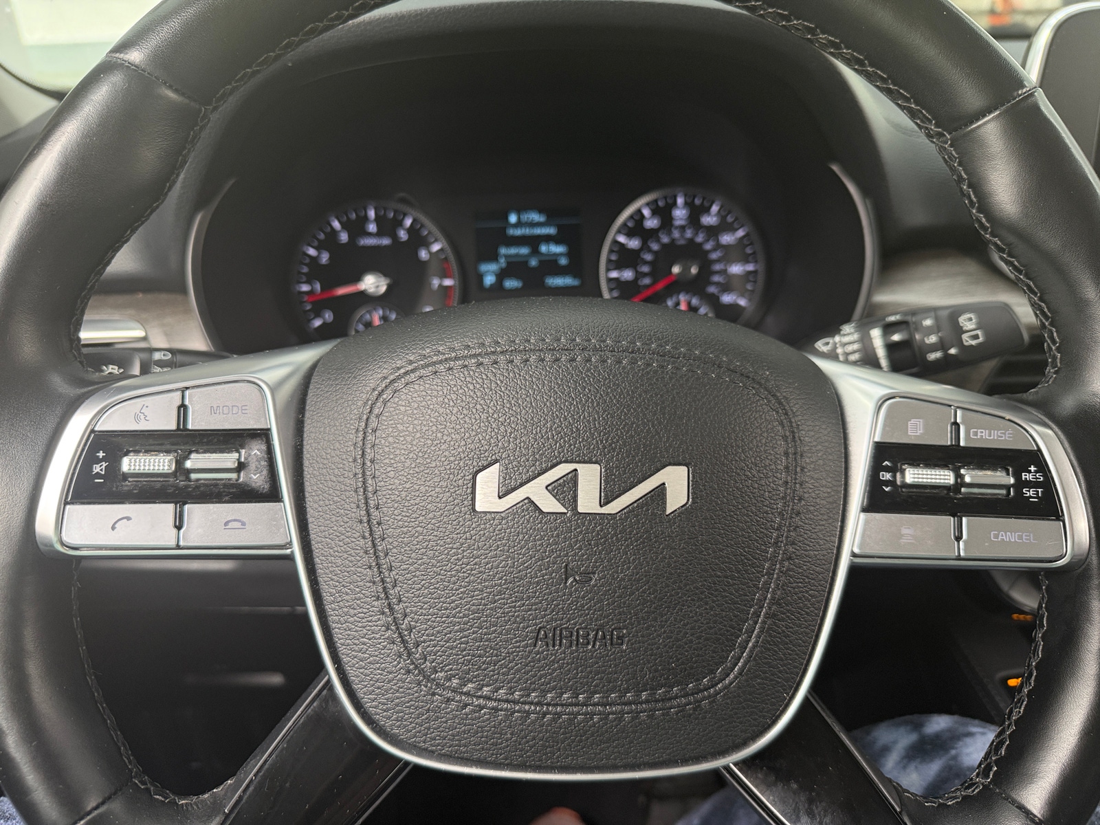 Thumbnail: 2022 Kia Telluride - 4