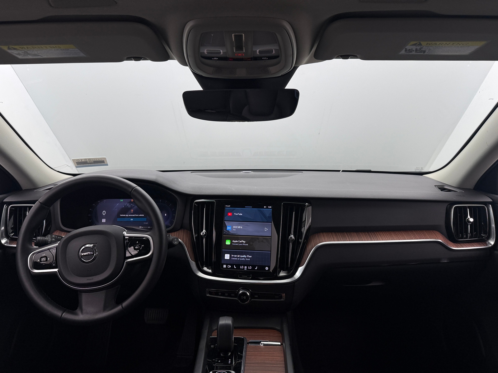 Thumbnail: 2025 Volvo V60 - 2