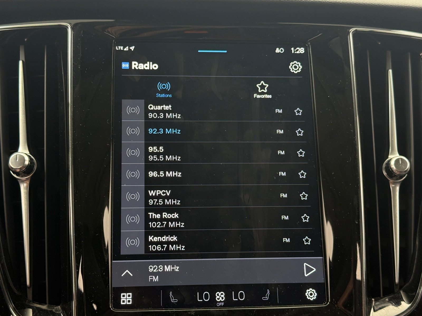 Thumbnail: 2025 Volvo V60 - 3