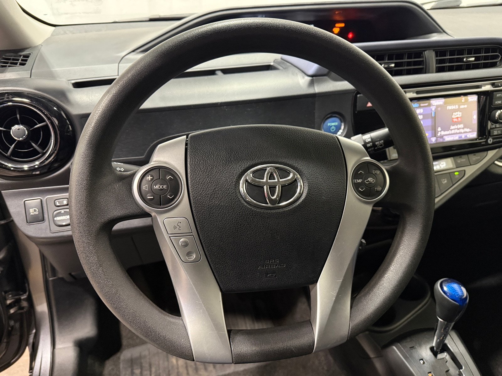 Thumbnail: 2016 Toyota Prius c - 5