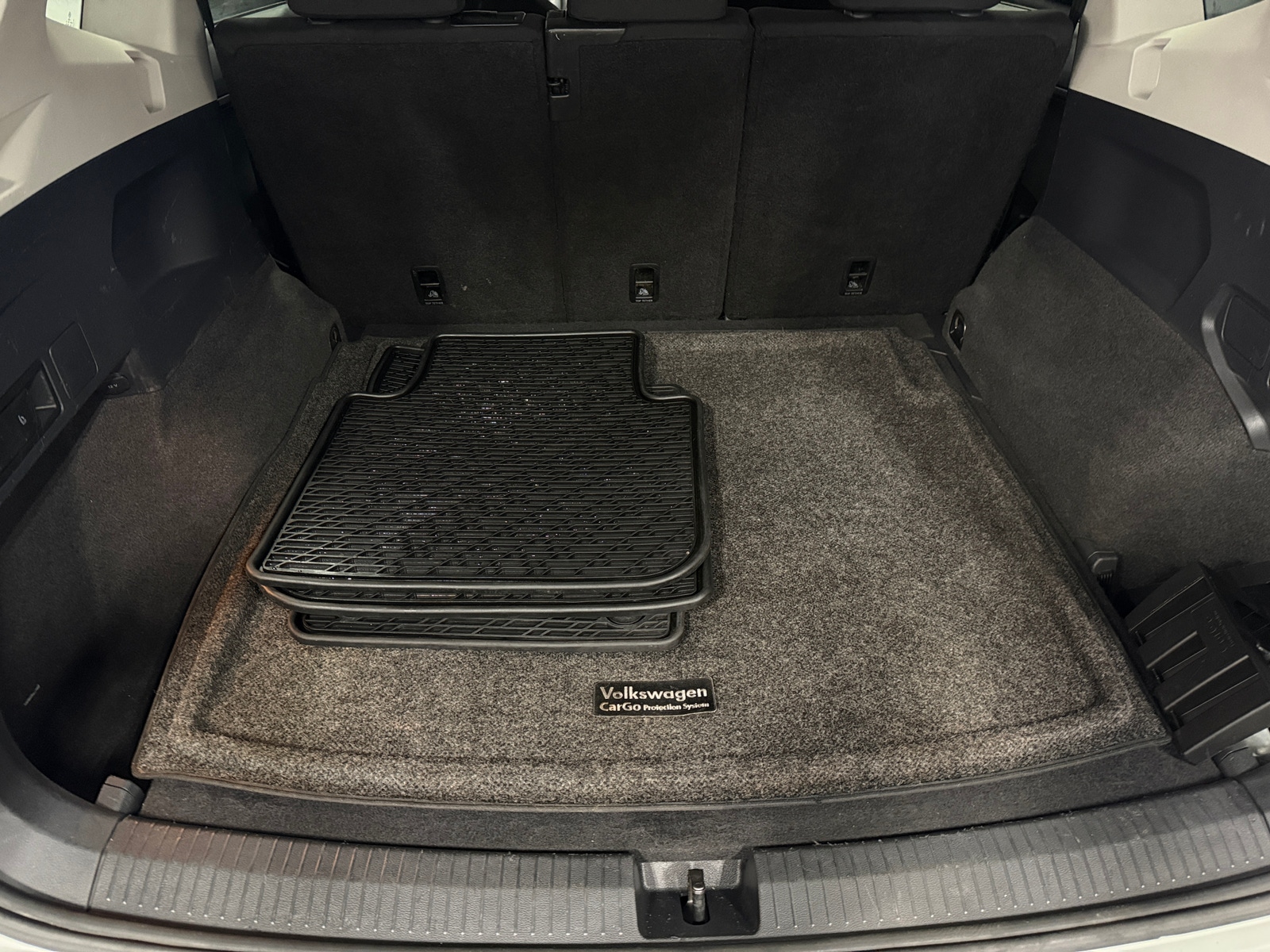 Thumbnail: 2019 Volkswagen Tiguan - 7