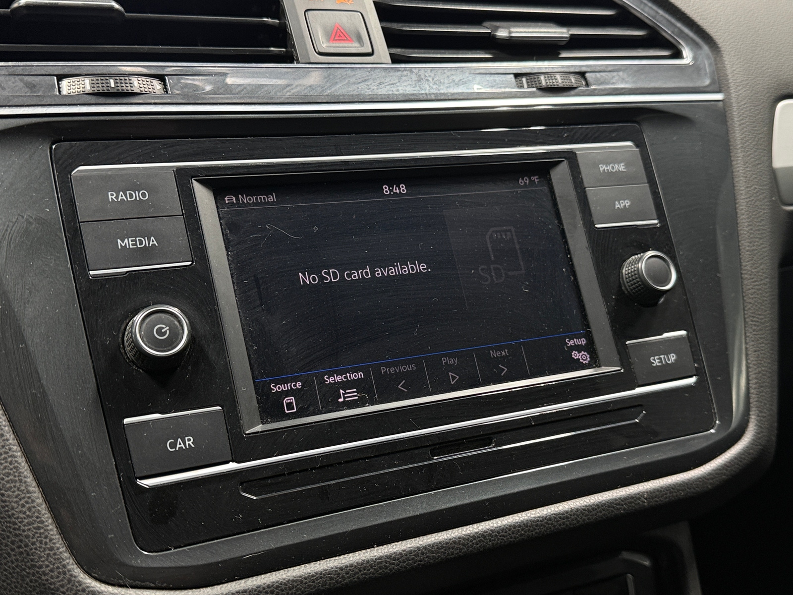 Thumbnail: 2019 Volkswagen Tiguan - 4